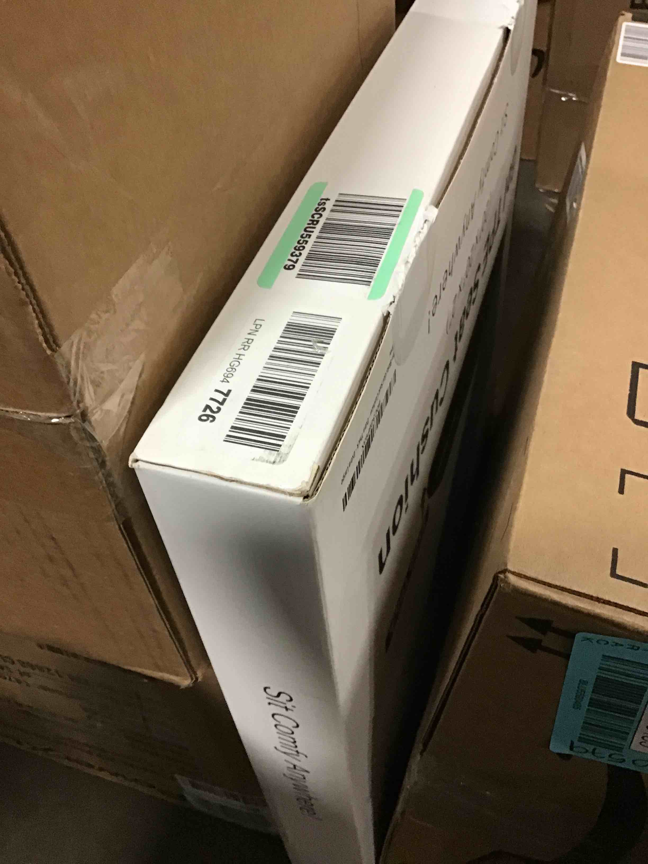 https://s3.amazonaws.com/lotting-images-prod/bidfta/BLU5590486_1706208897148.jpeg