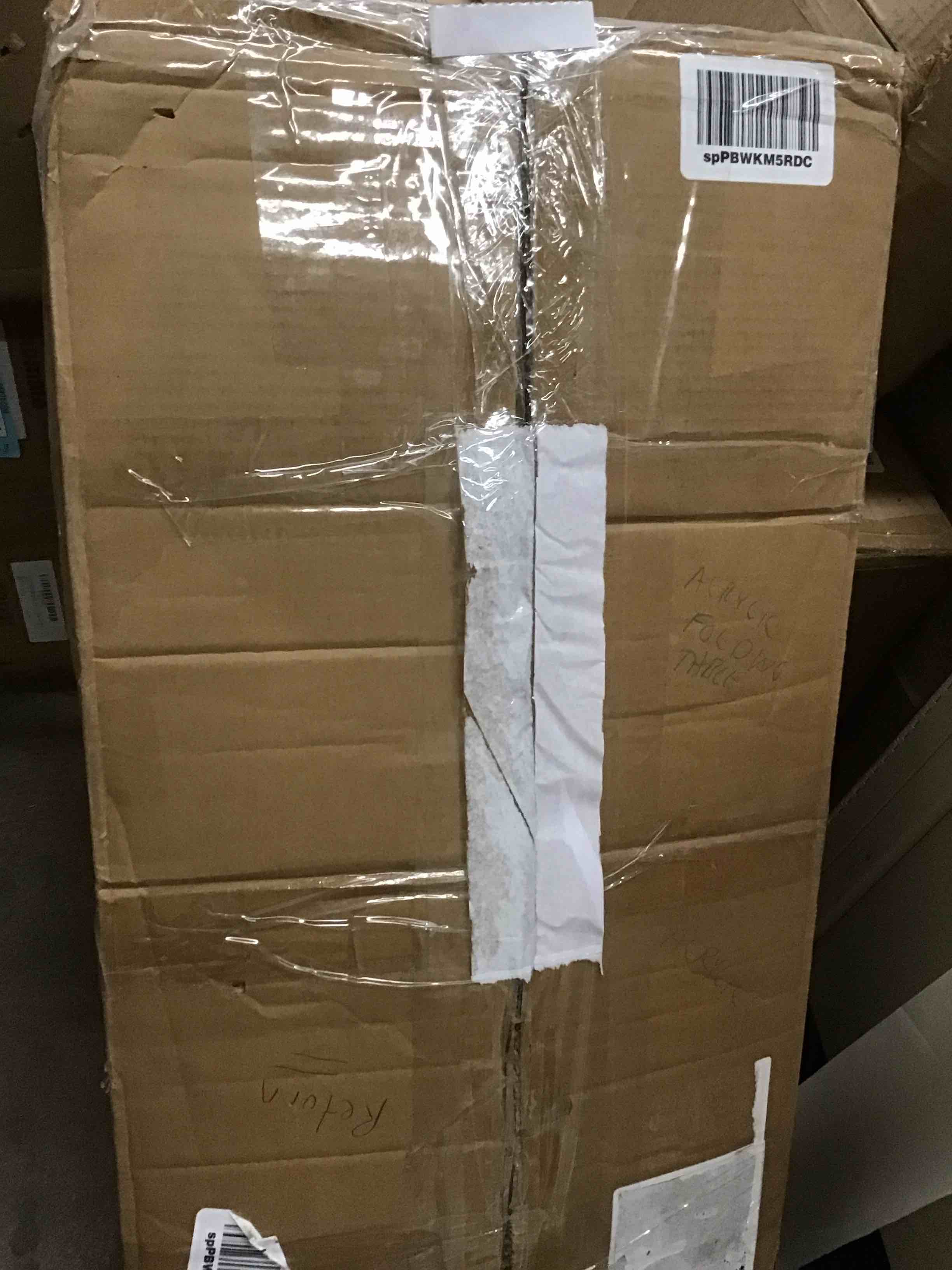 https://s3.amazonaws.com/lotting-images-prod/bidfta/BLU5591607_1709753853943.jpeg