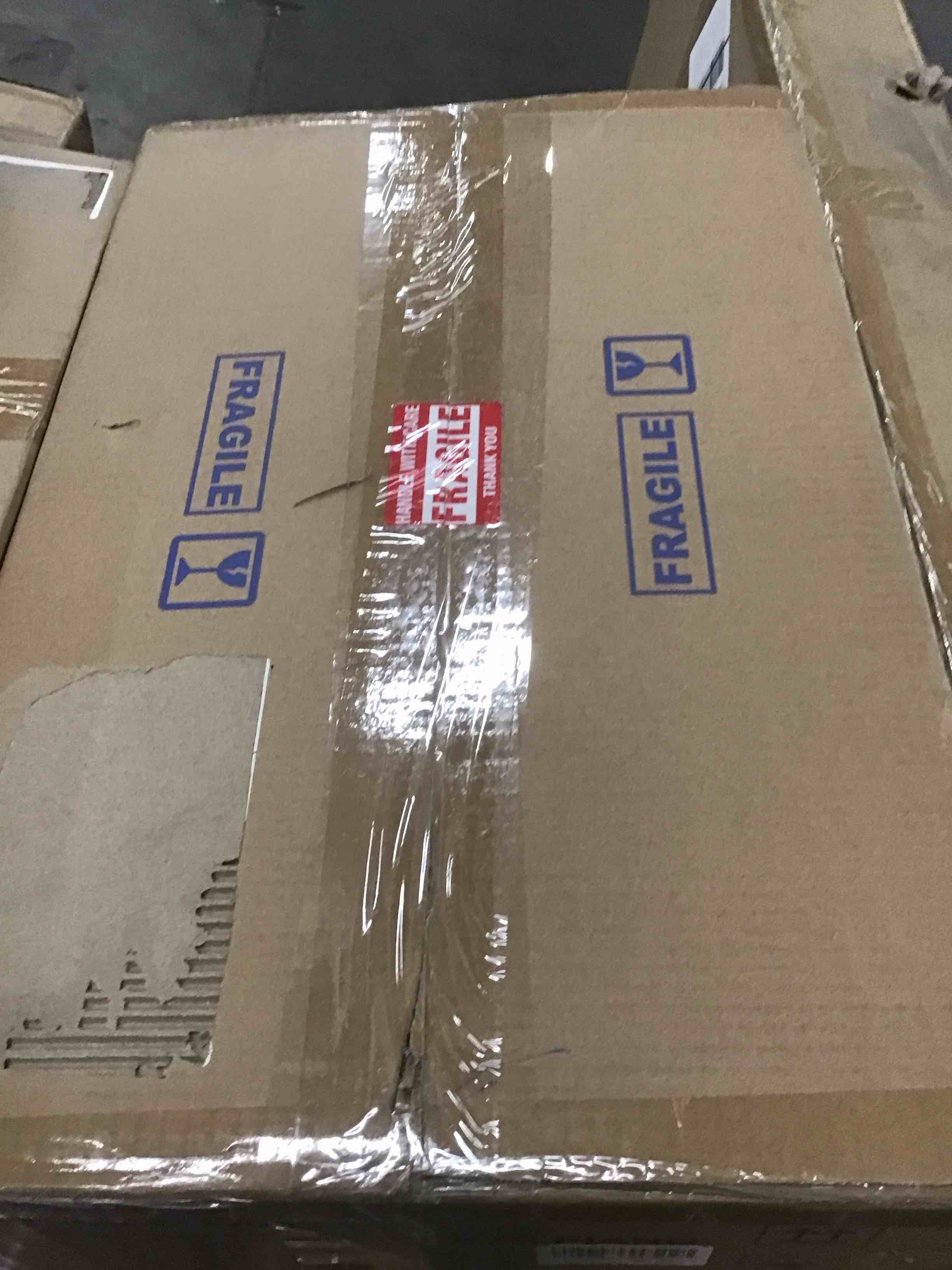 https://s3.amazonaws.com/lotting-images-prod/bidfta/BLU5591644_1709822692448.jpeg