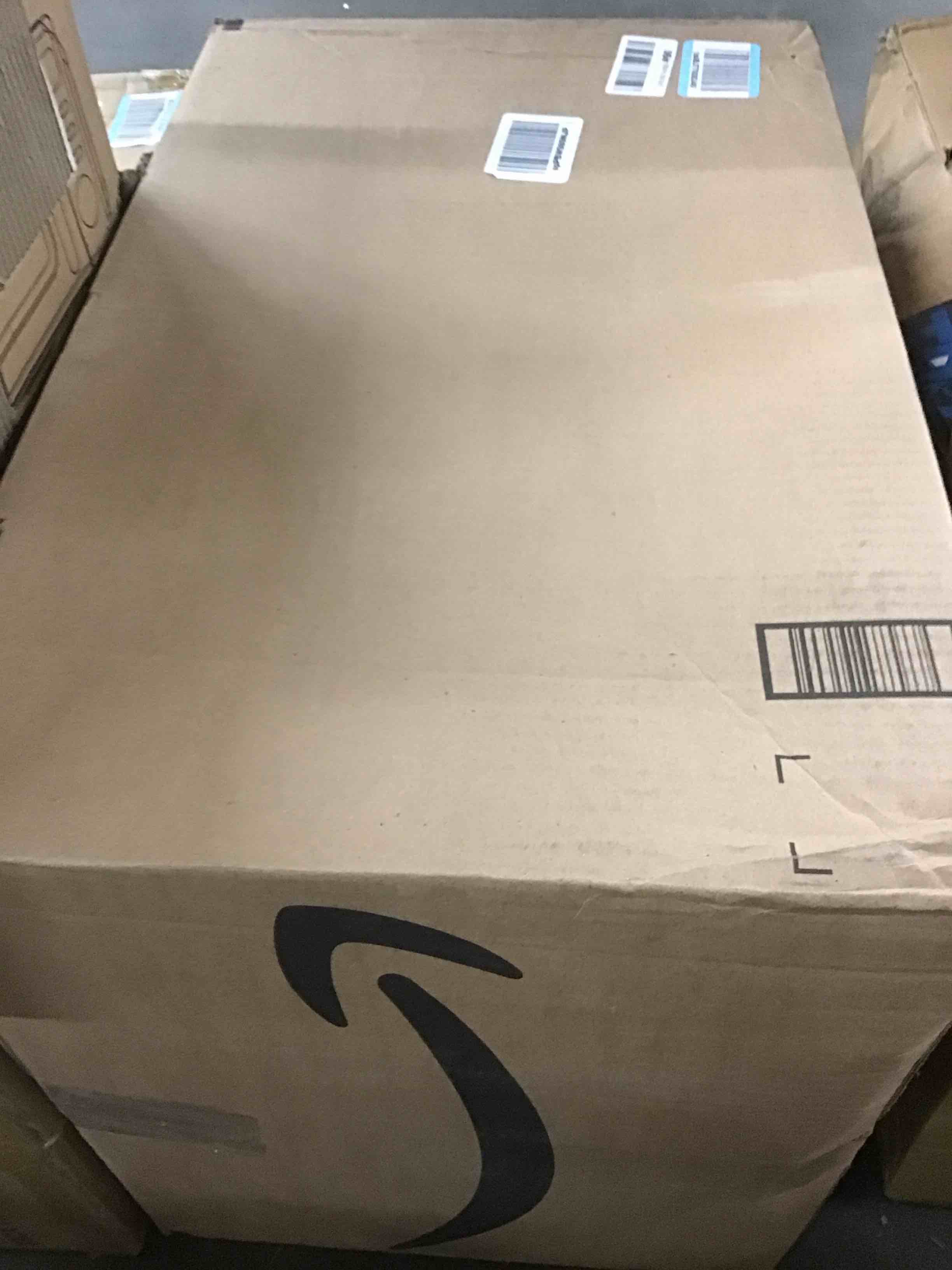 https://s3.amazonaws.com/lotting-images-prod/bidfta/BLU5591657_1709827975625.jpeg