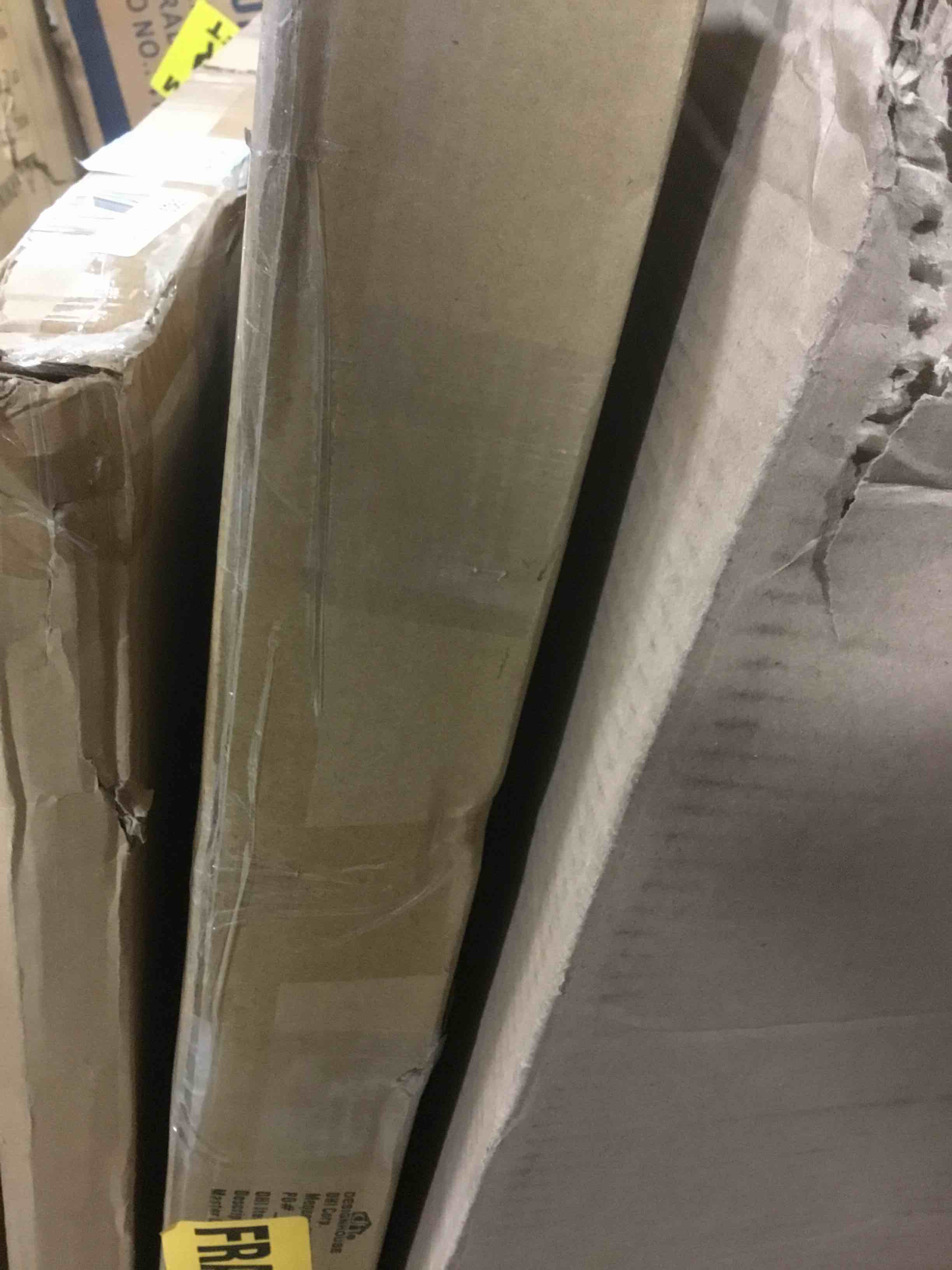 https://s3.amazonaws.com/lotting-images-prod/bidfta/BLU5592659_1703880805655.jpeg
