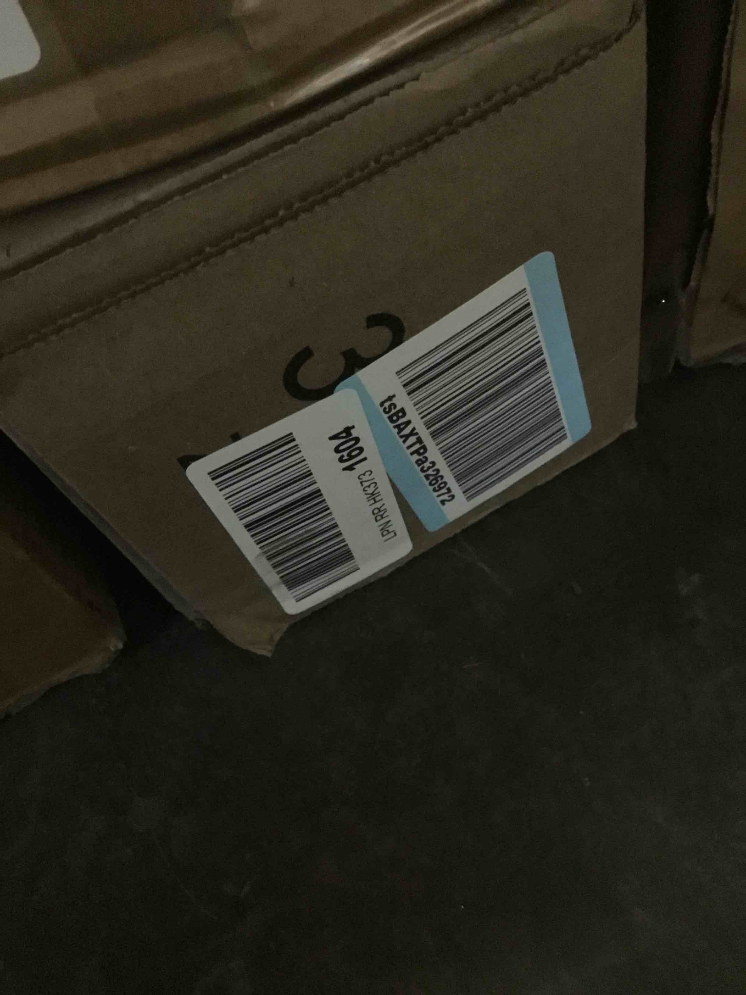 https://s3.amazonaws.com/lotting-images-prod/bidfta/BLU5593047_1704744466653.jpeg