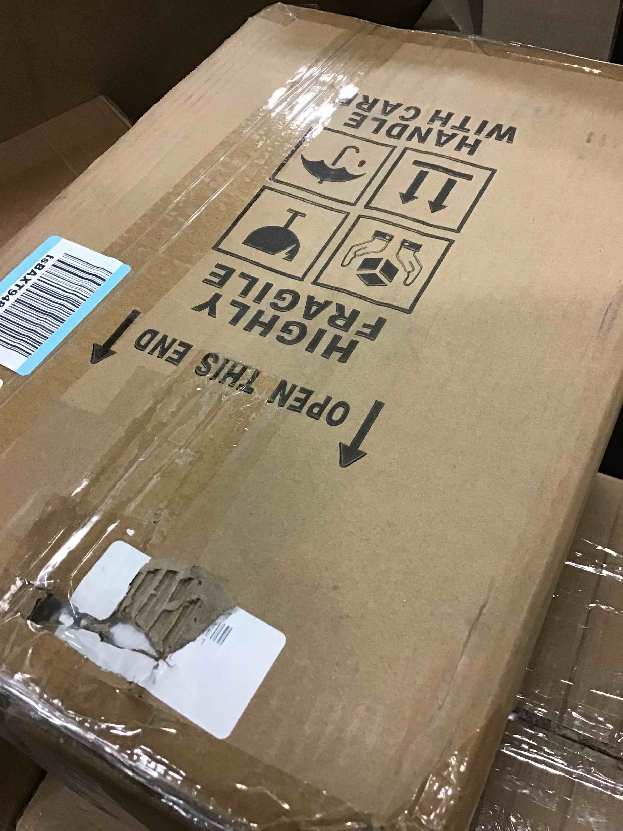 https://s3.amazonaws.com/lotting-images-prod/bidfta/BLU5594402_1707246187221.jpeg