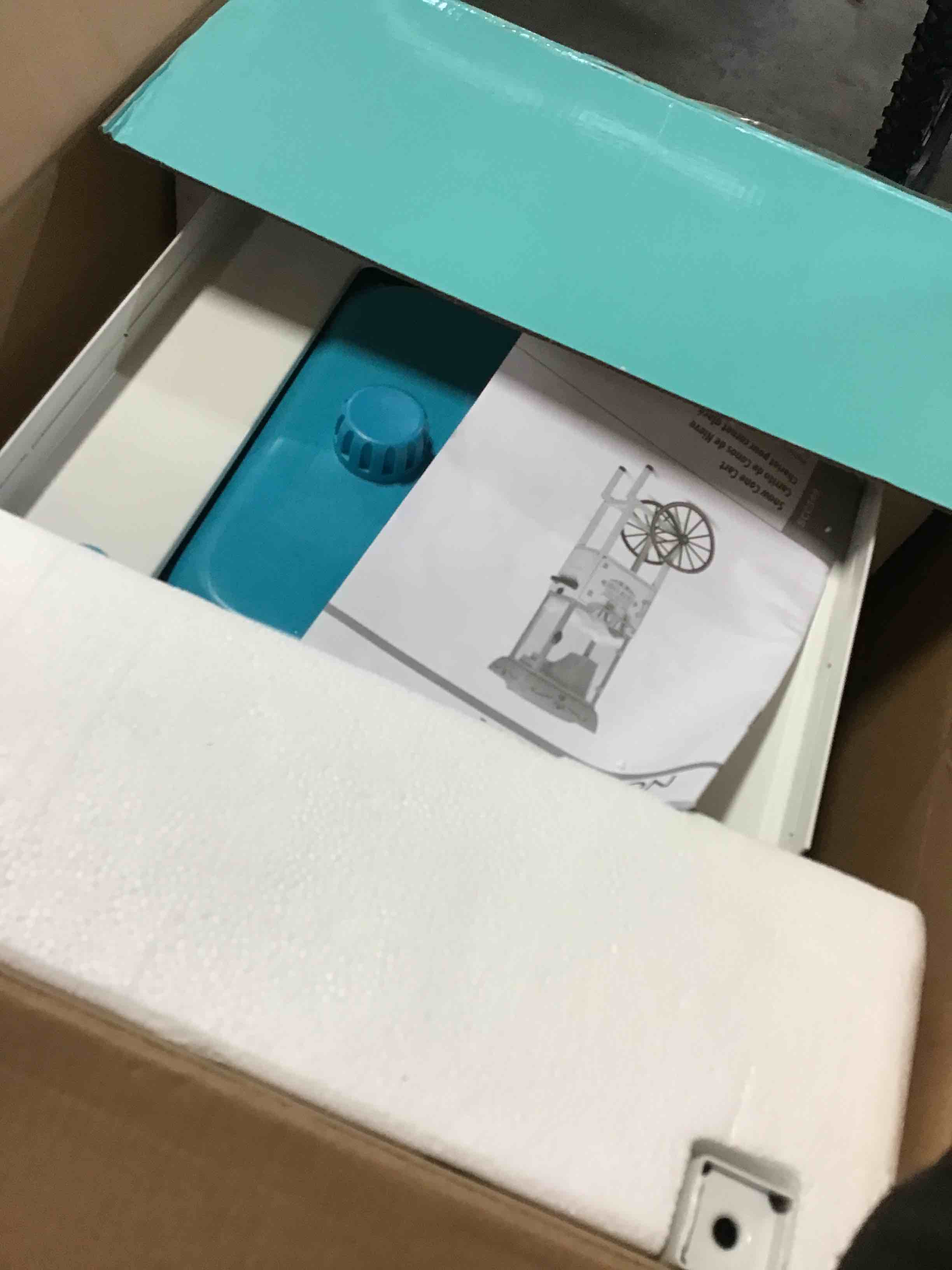 https://s3.amazonaws.com/lotting-images-prod/bidfta/BLU5596050_1707313419145.jpeg