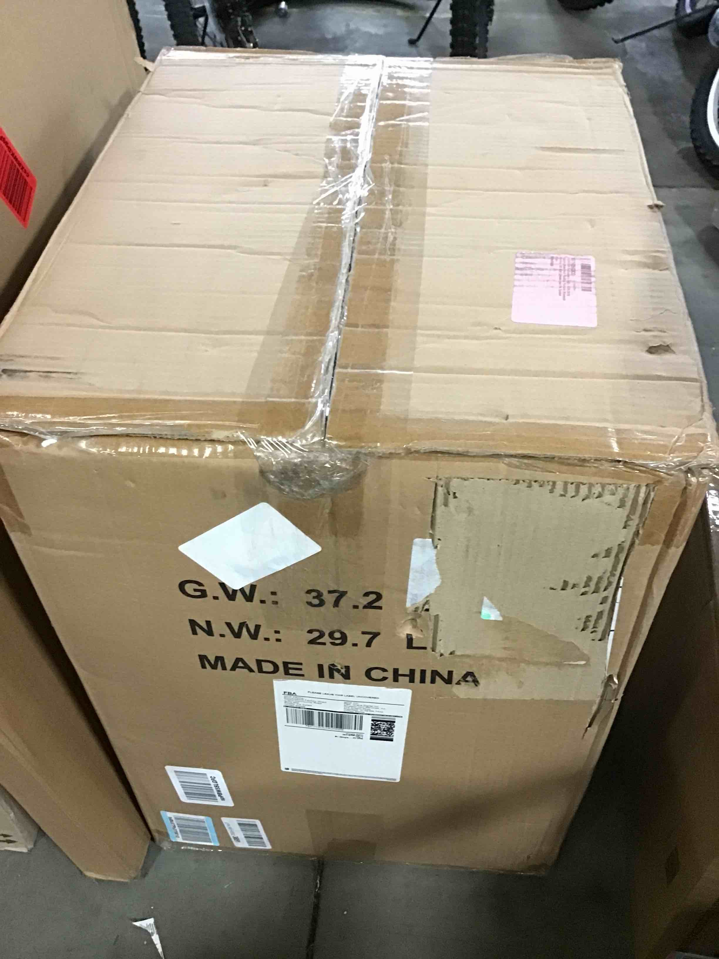 https://s3.amazonaws.com/lotting-images-prod/bidfta/BLU5596120_1707331035394.jpeg