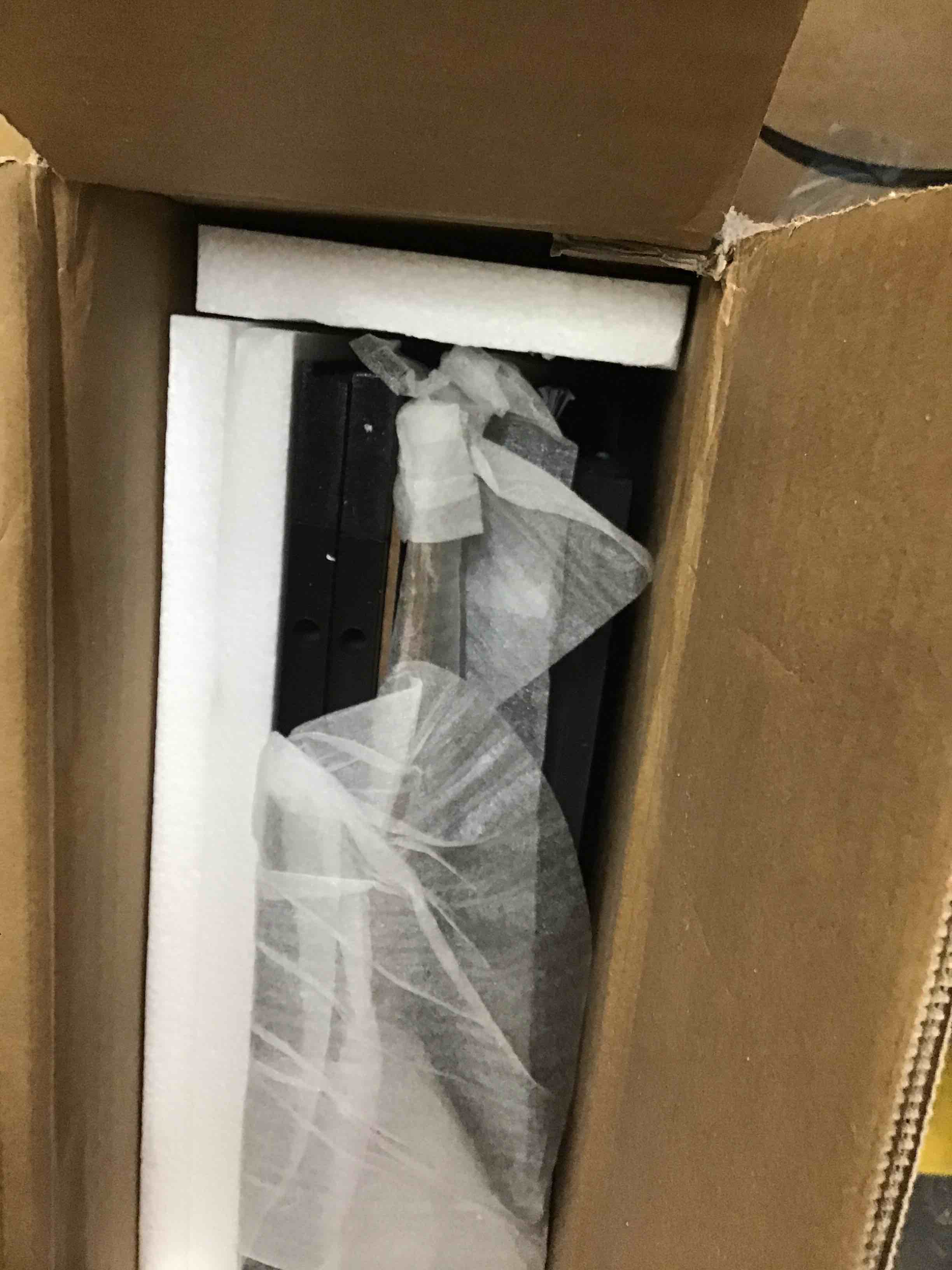 https://s3.amazonaws.com/lotting-images-prod/bidfta/BLU5597758_1711560861544.jpeg