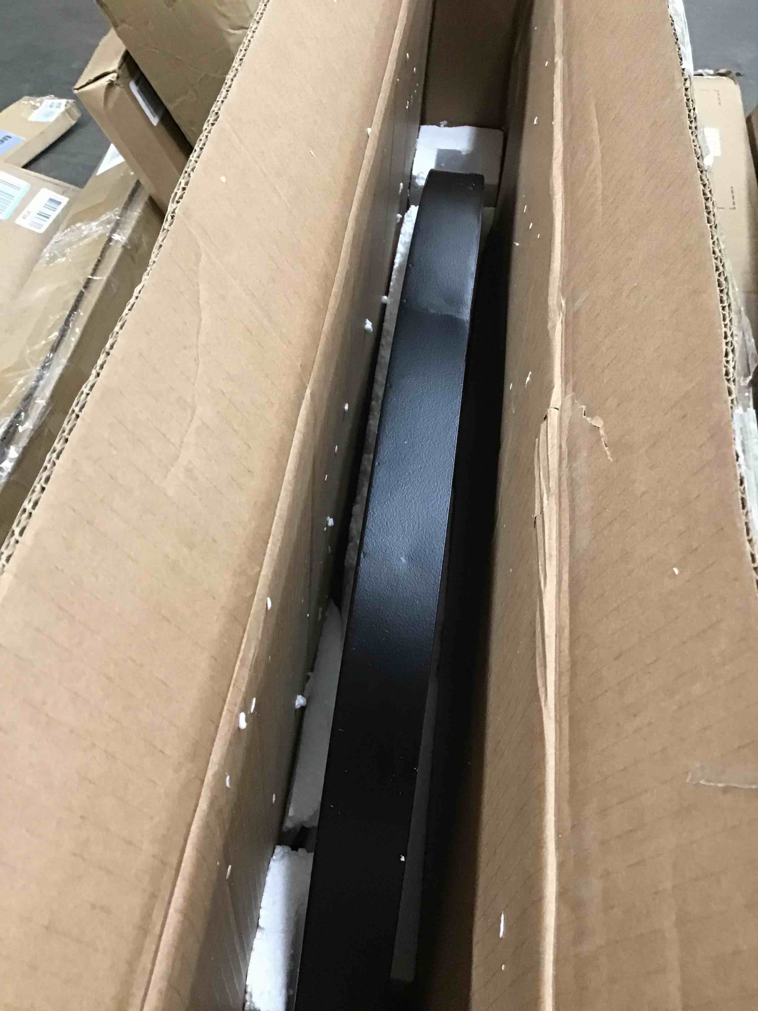 https://s3.amazonaws.com/lotting-images-prod/bidfta/BLU5597773_1711566435191.jpeg