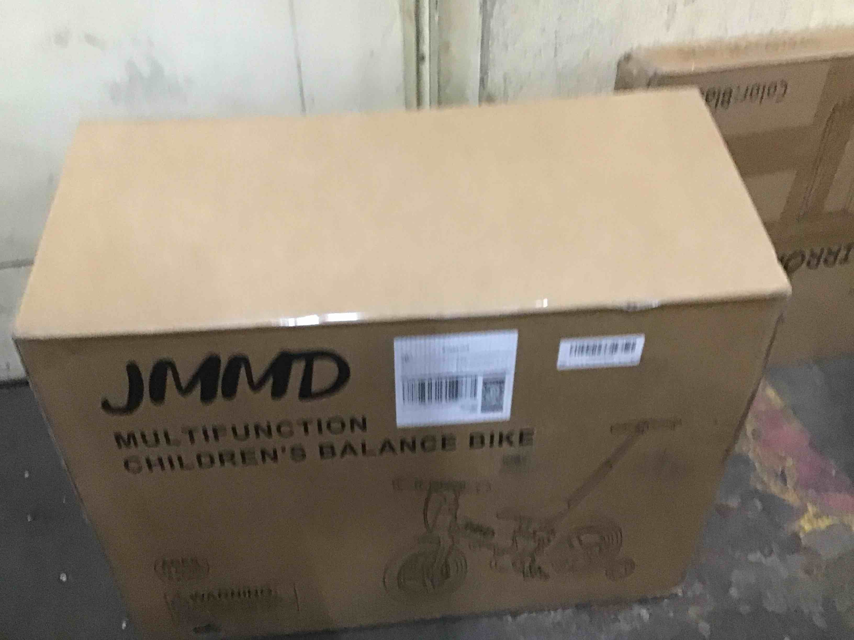 https://s3.amazonaws.com/lotting-images-prod/bidfta/BLU5598629_1703167652320.jpeg