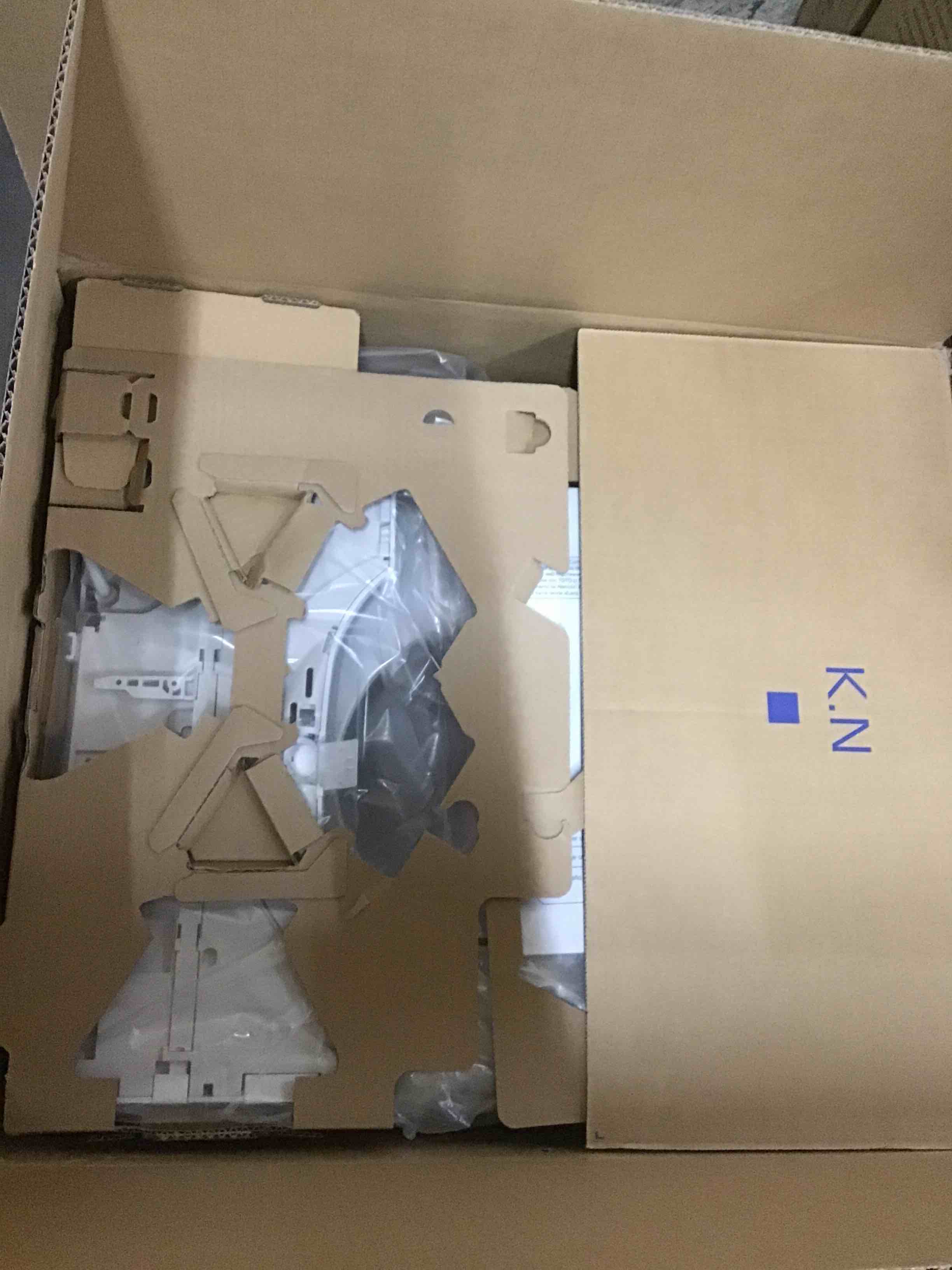 https://s3.amazonaws.com/lotting-images-prod/bidfta/BLU5598634_1703168402894.jpeg