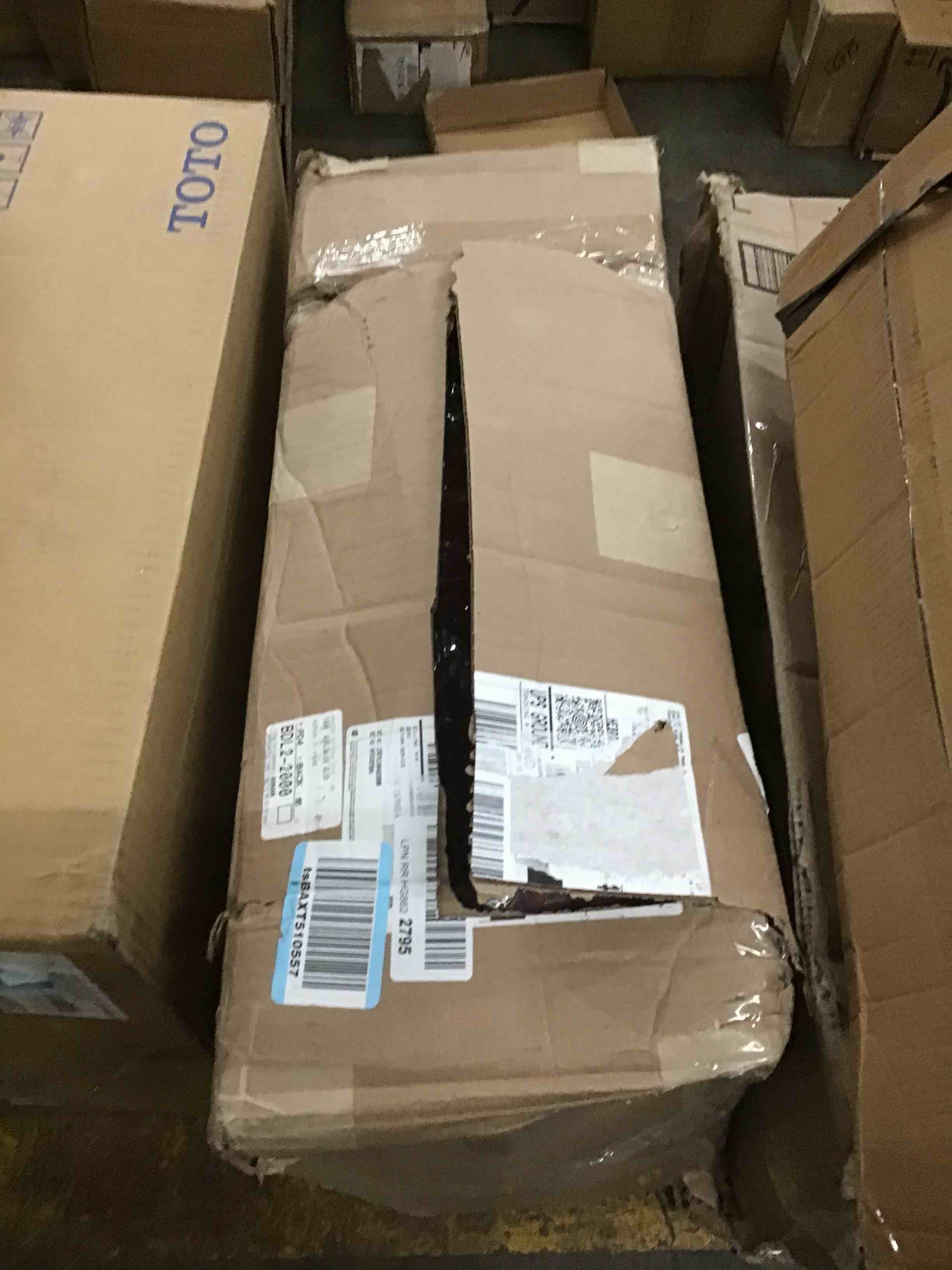 https://s3.amazonaws.com/lotting-images-prod/bidfta/BLU5598635_1703168489368.jpeg