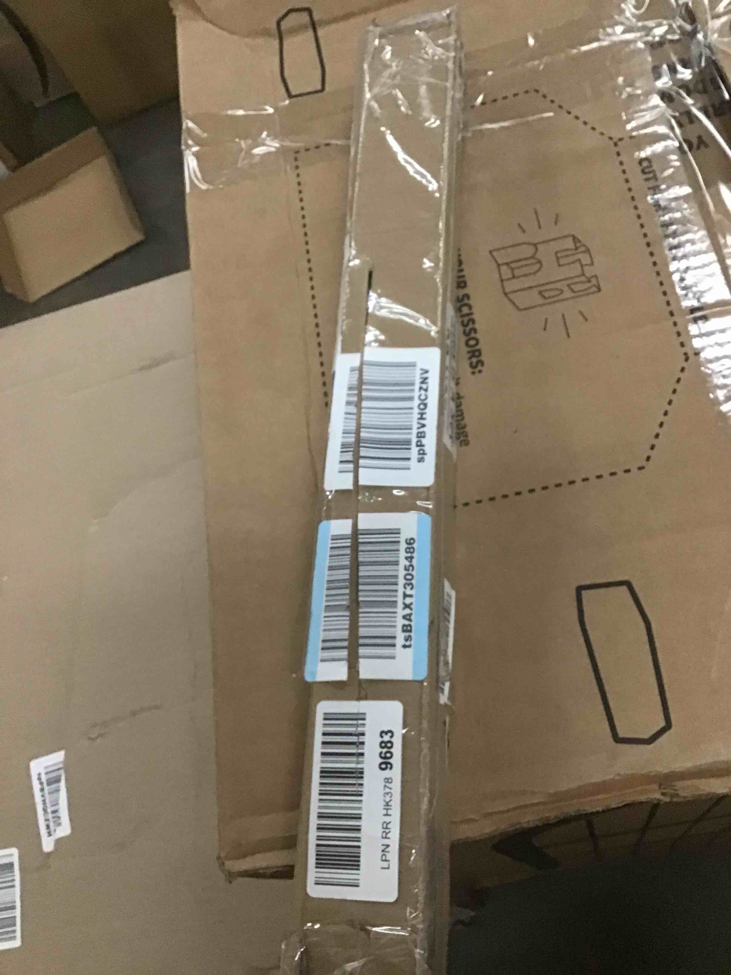 https://s3.amazonaws.com/lotting-images-prod/bidfta/BLU5598639_1703169048841.jpeg