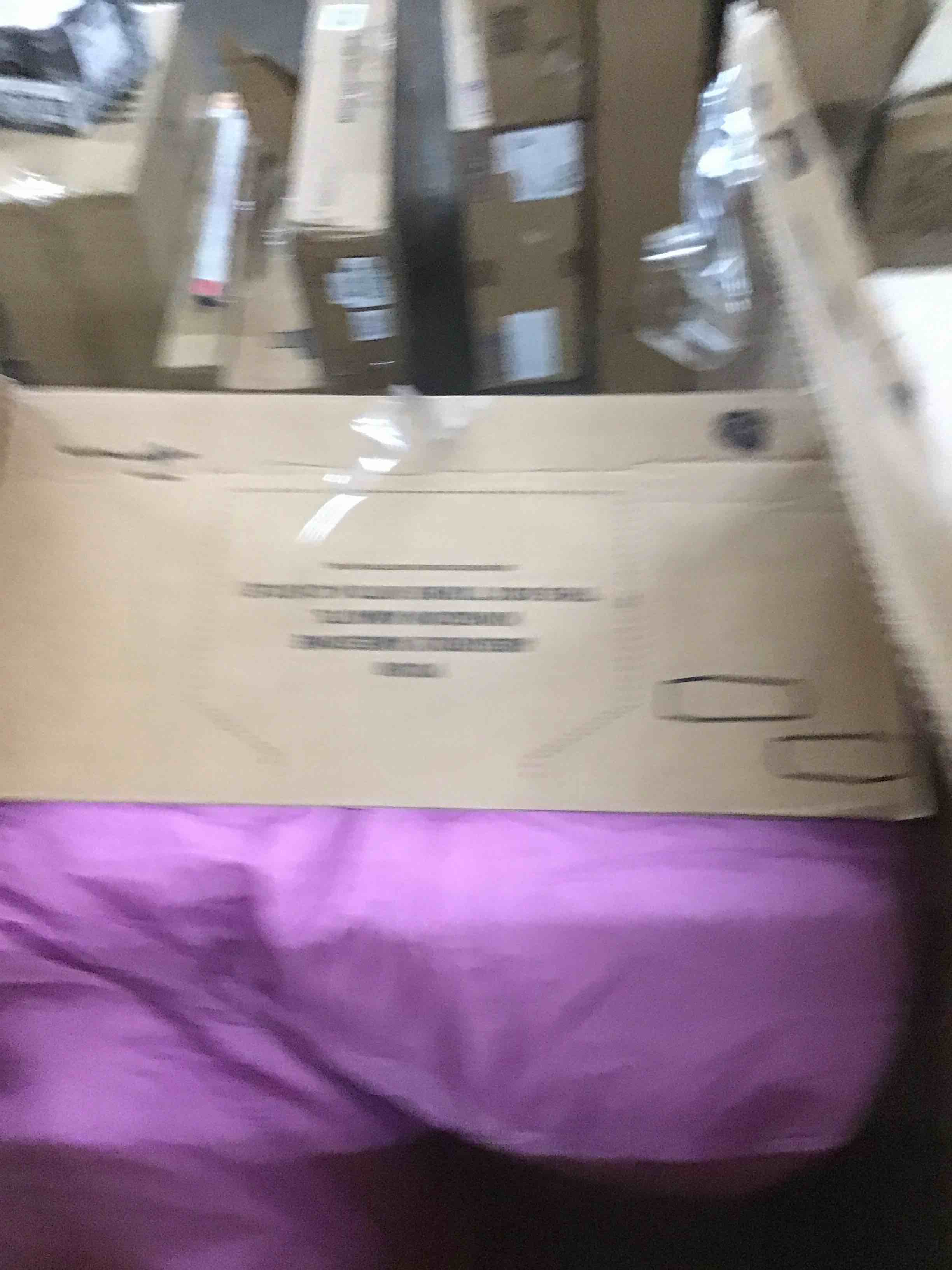 https://s3.amazonaws.com/lotting-images-prod/bidfta/BLU5598641_1703169687608.jpeg