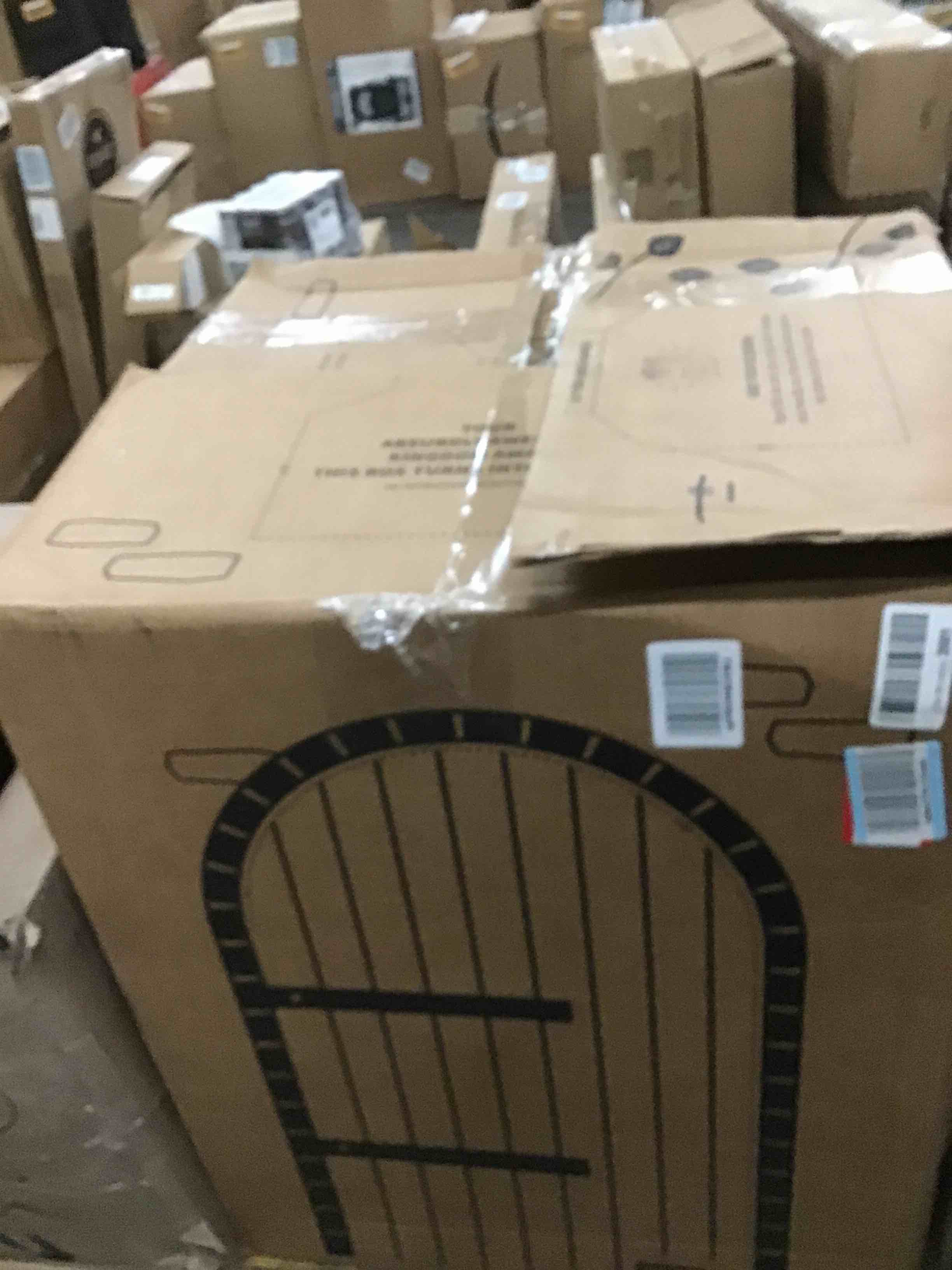 https://s3.amazonaws.com/lotting-images-prod/bidfta/BLU5598641_1703169698270.jpeg