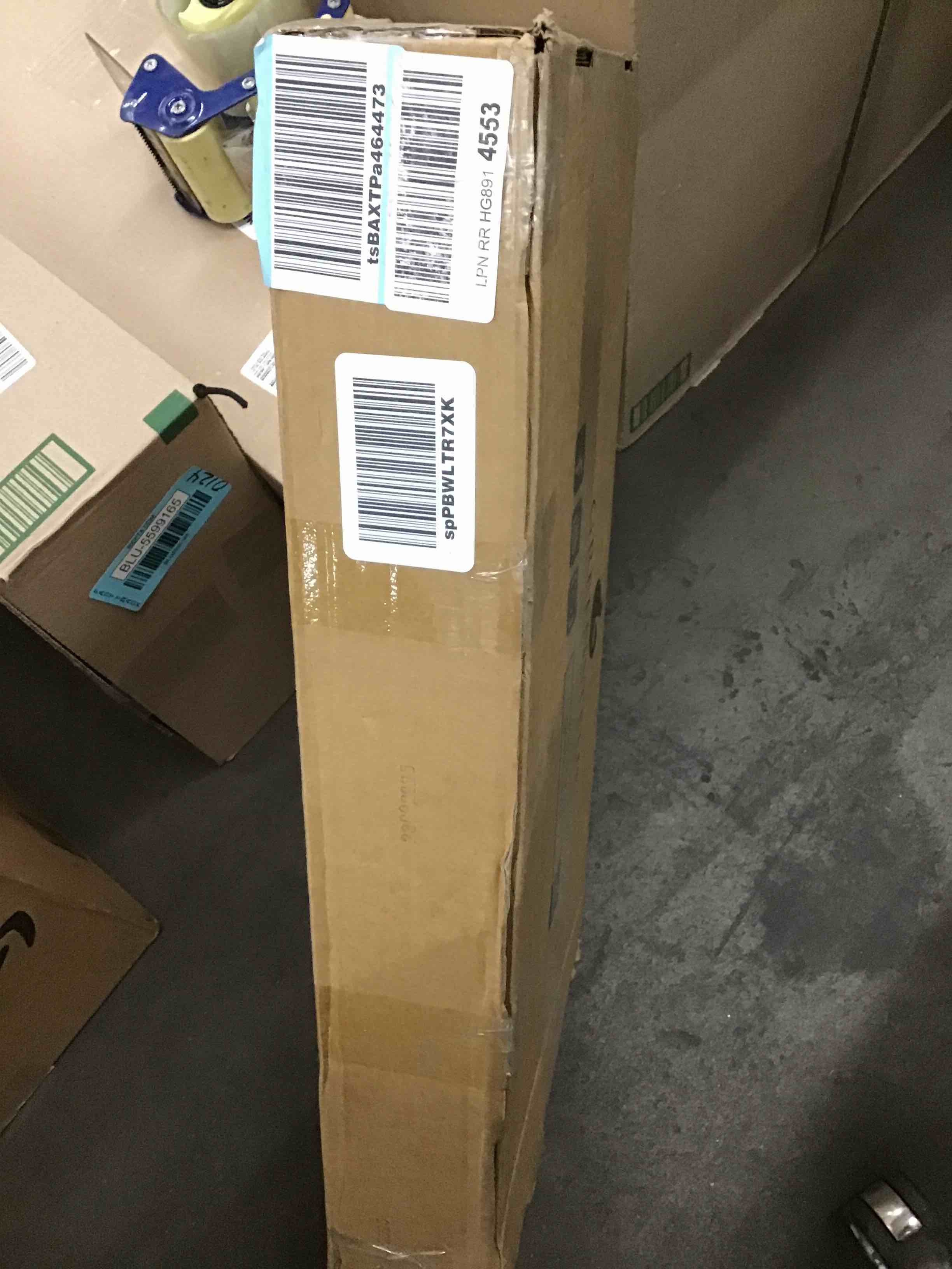https://s3.amazonaws.com/lotting-images-prod/bidfta/BLU5599166_1704551105254.jpeg