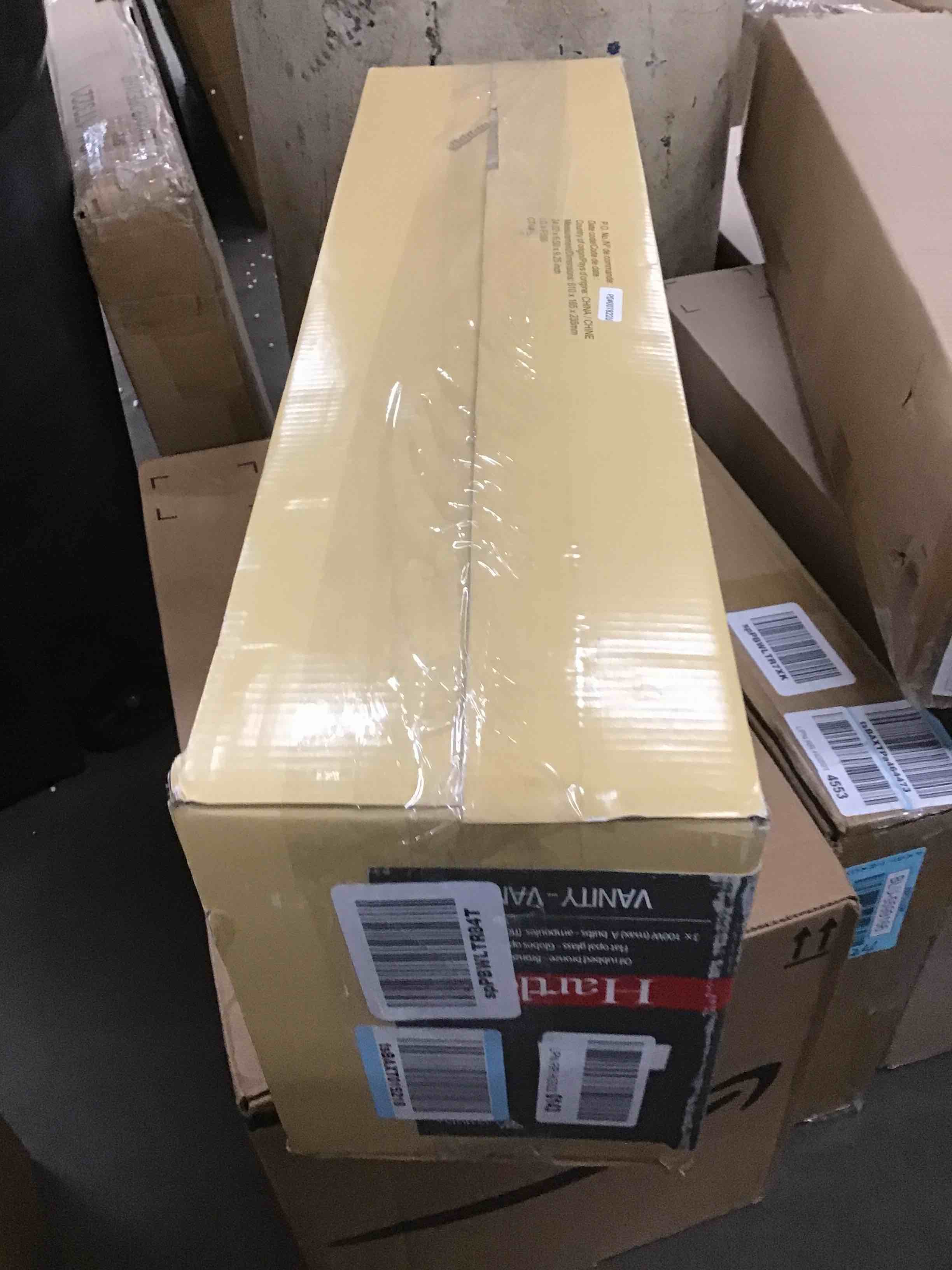 https://s3.amazonaws.com/lotting-images-prod/bidfta/BLU5599168_1704551274987.jpeg