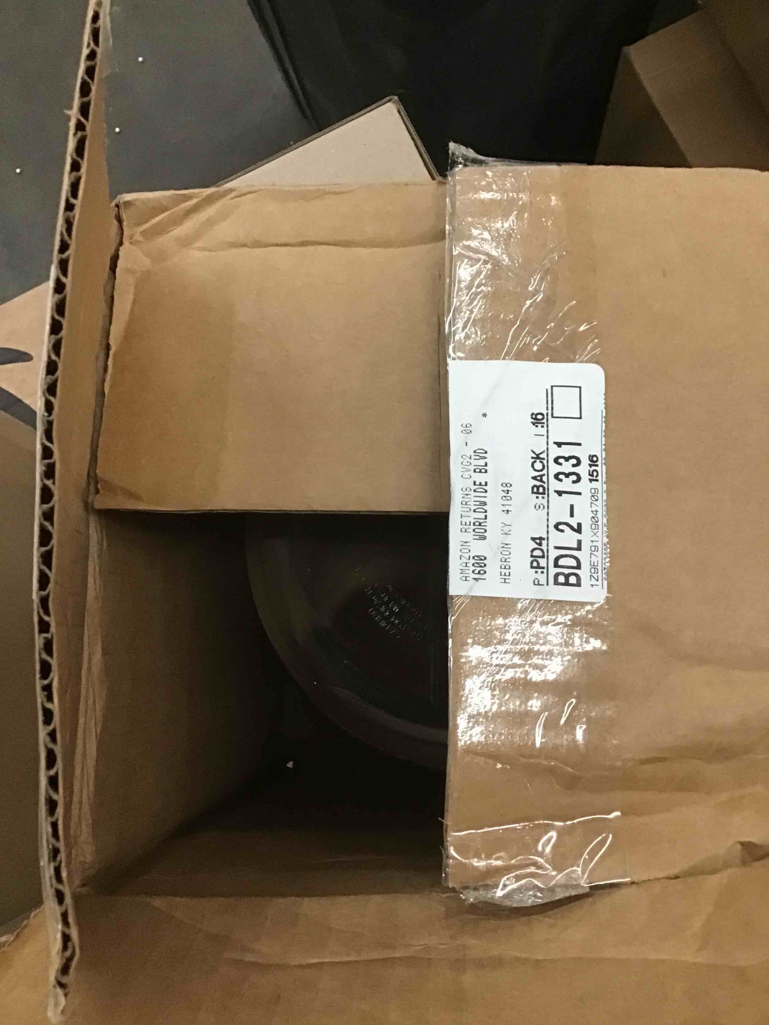 https://s3.amazonaws.com/lotting-images-prod/bidfta/BLU5599171_1704551666784.jpeg