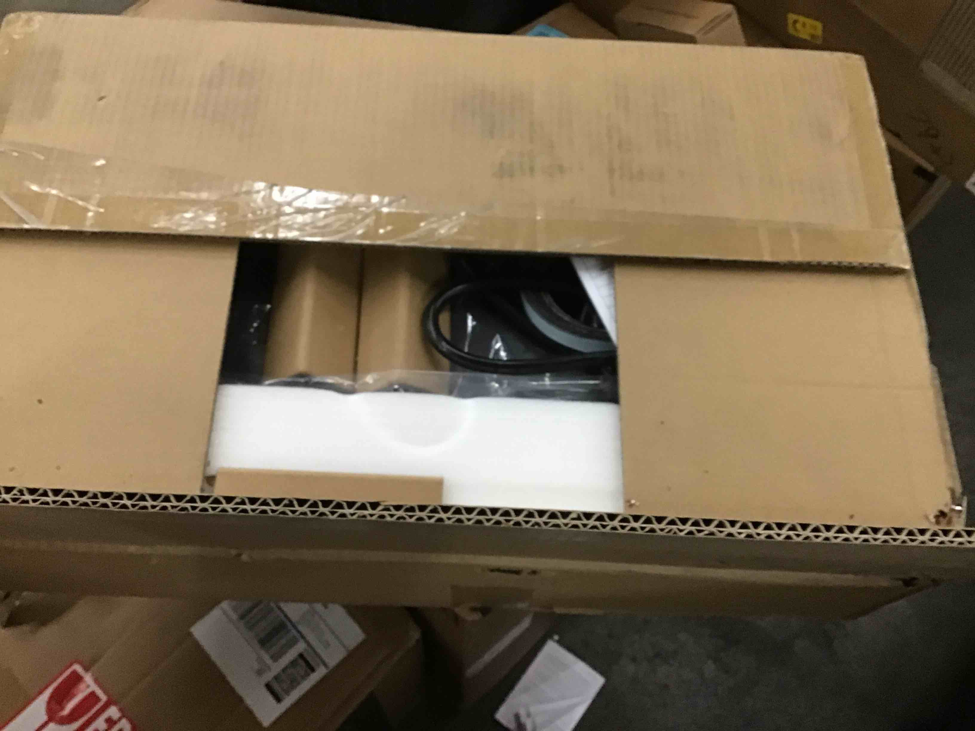 https://s3.amazonaws.com/lotting-images-prod/bidfta/BLU5599175_1704552657629.jpeg