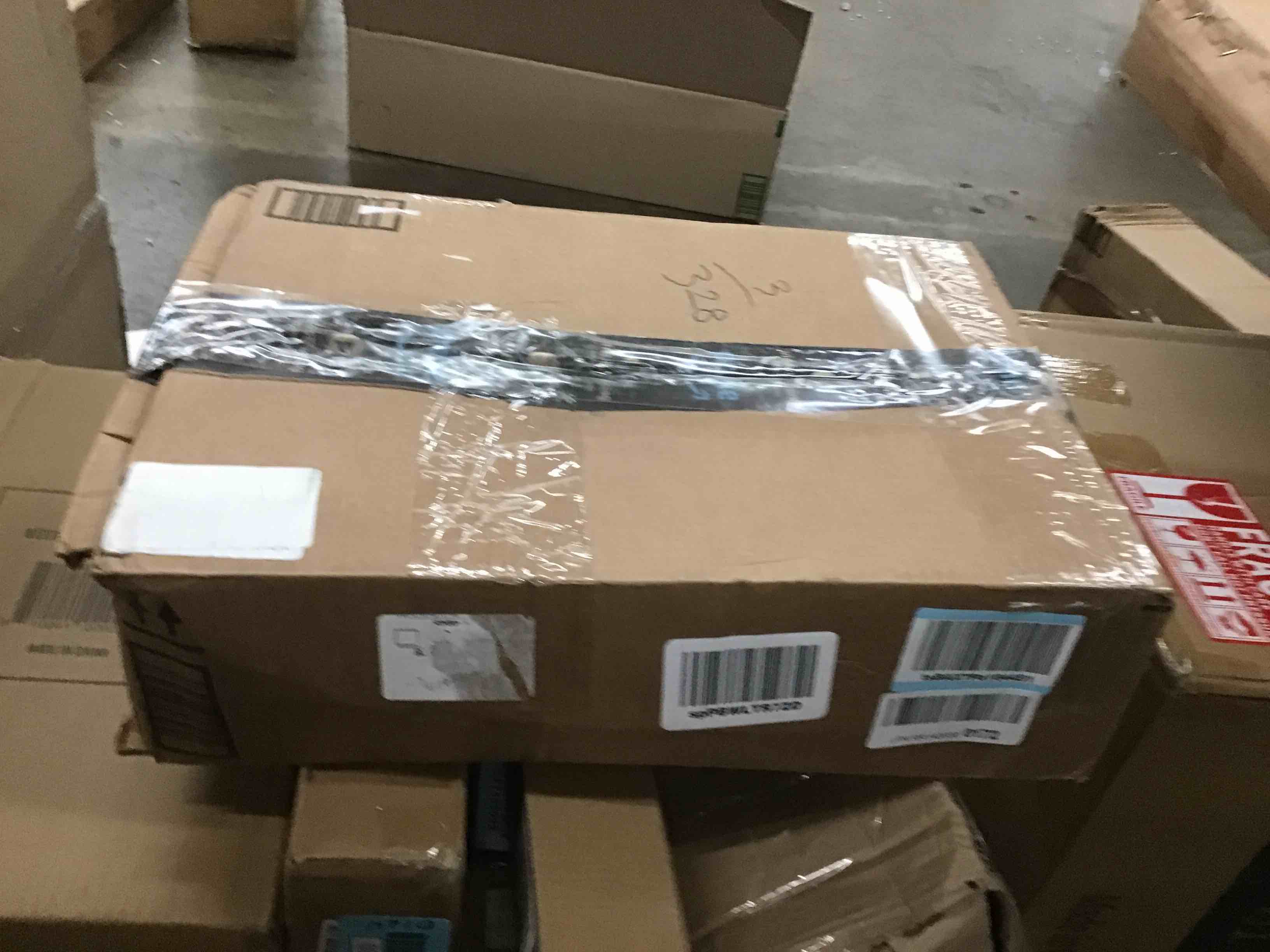 https://s3.amazonaws.com/lotting-images-prod/bidfta/BLU5599182_1704554660463.jpeg