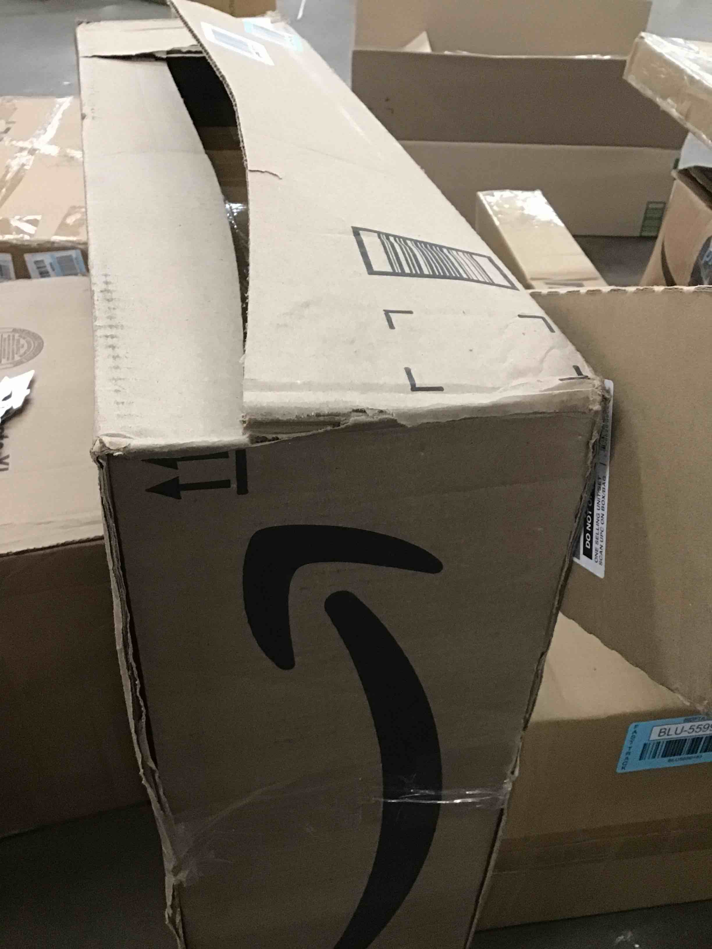 https://s3.amazonaws.com/lotting-images-prod/bidfta/BLU5599188_1704555054766.jpeg