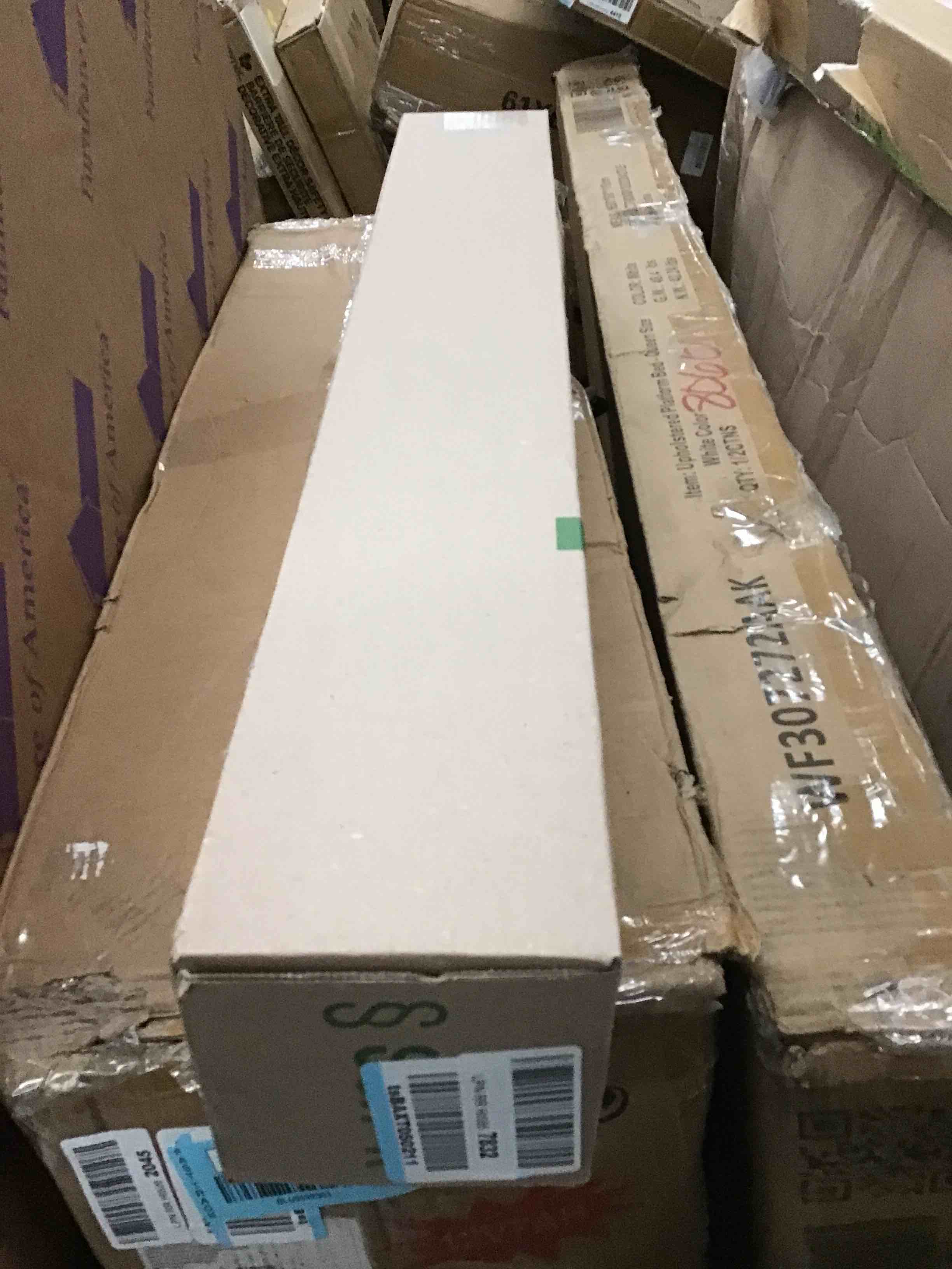 https://s3.amazonaws.com/lotting-images-prod/bidfta/BLU5599565_1705420327872.jpeg
