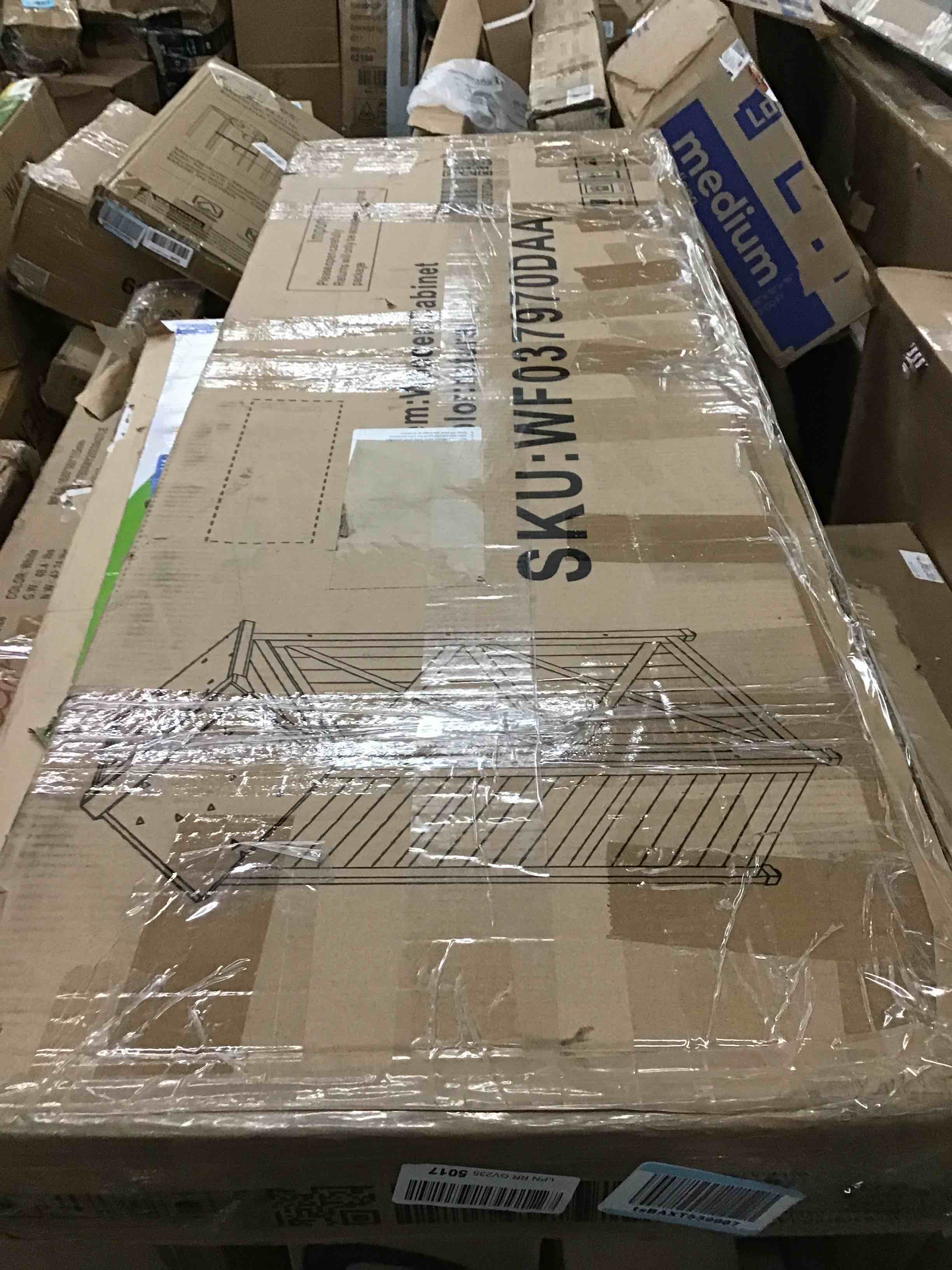 https://s3.amazonaws.com/lotting-images-prod/bidfta/BLU5599567_1705420613117.jpeg