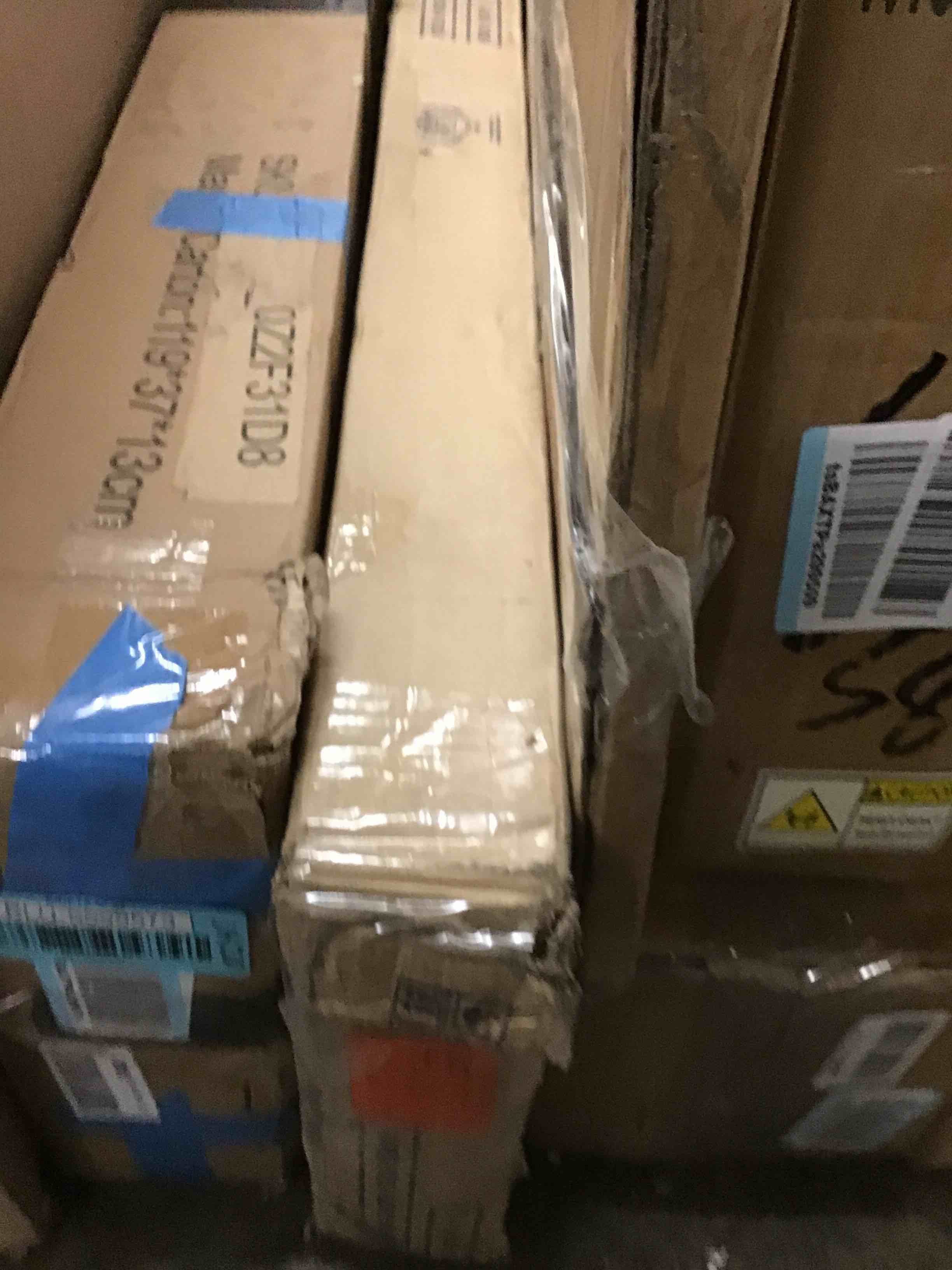 https://s3.amazonaws.com/lotting-images-prod/bidfta/BLU5599574_1705421001457.jpeg