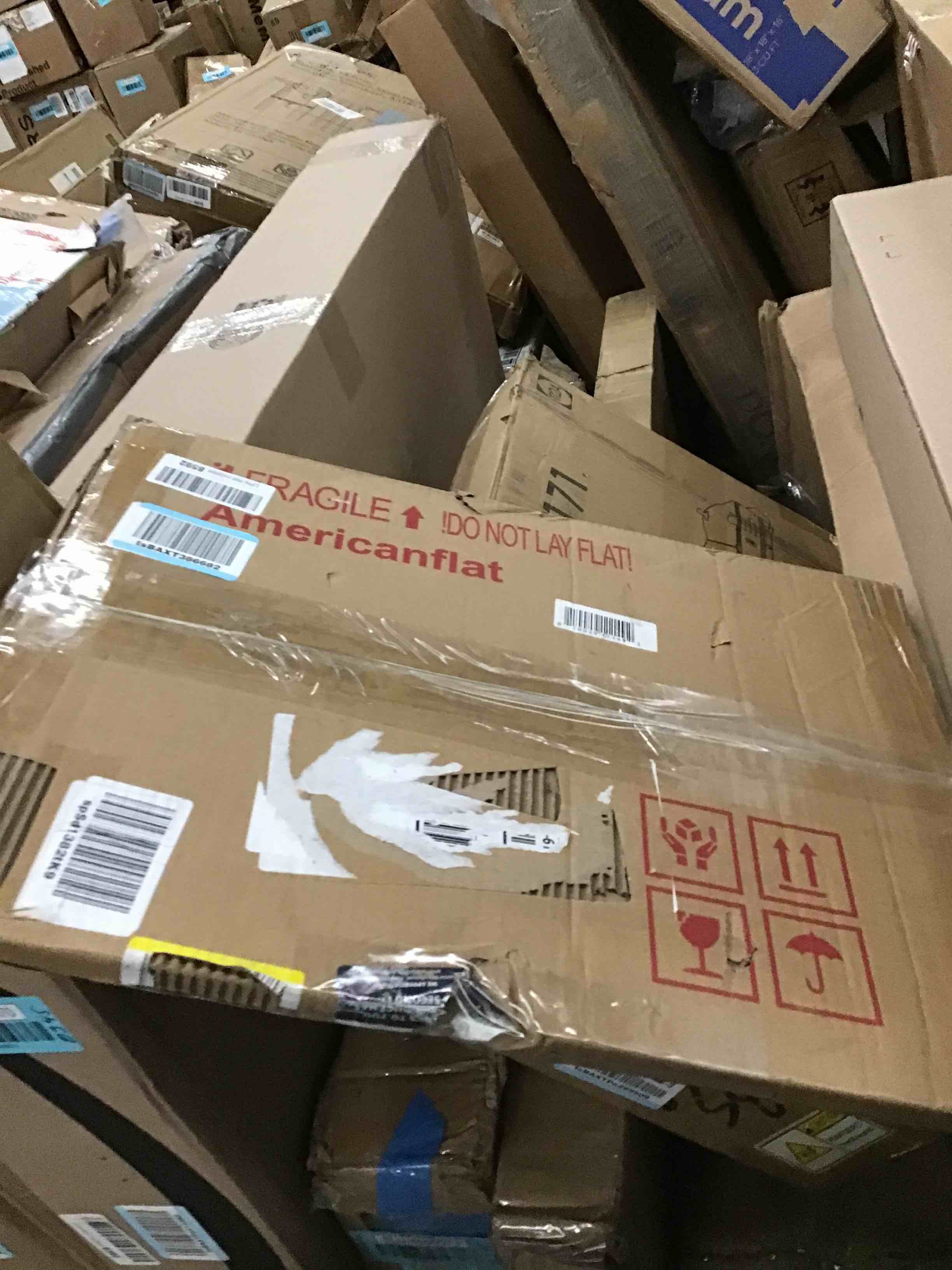 https://s3.amazonaws.com/lotting-images-prod/bidfta/BLU5599575_1705421050408.jpeg