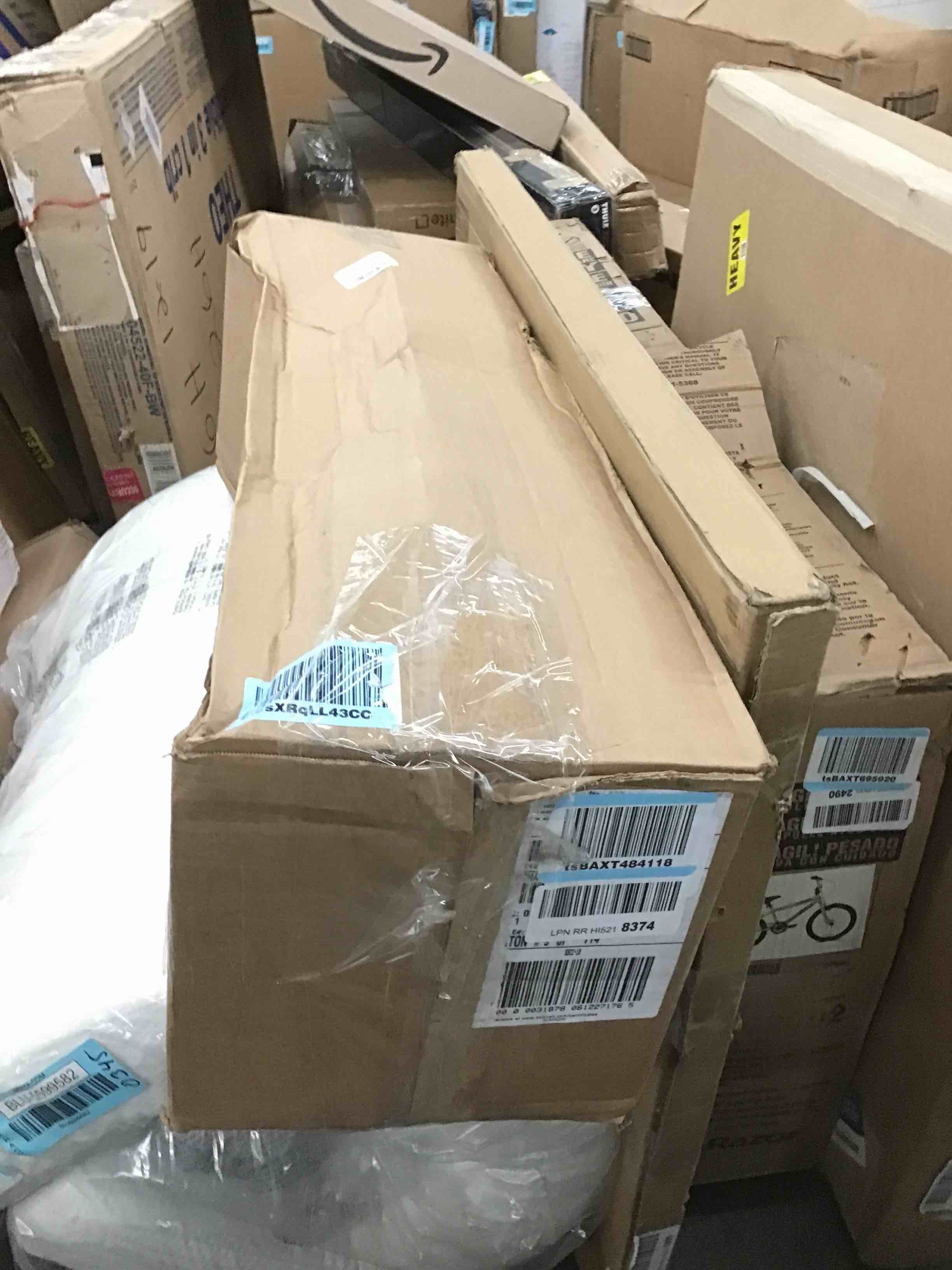 https://s3.amazonaws.com/lotting-images-prod/bidfta/BLU5599583_1705421758940.jpeg