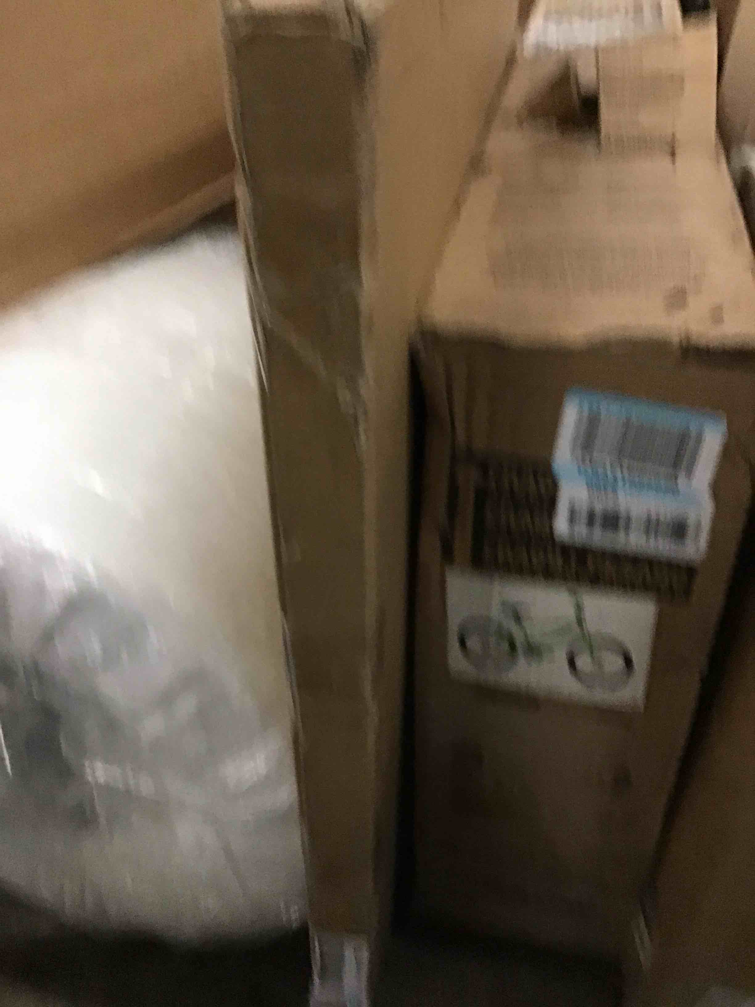 https://s3.amazonaws.com/lotting-images-prod/bidfta/BLU5599584_1705421813577.jpeg