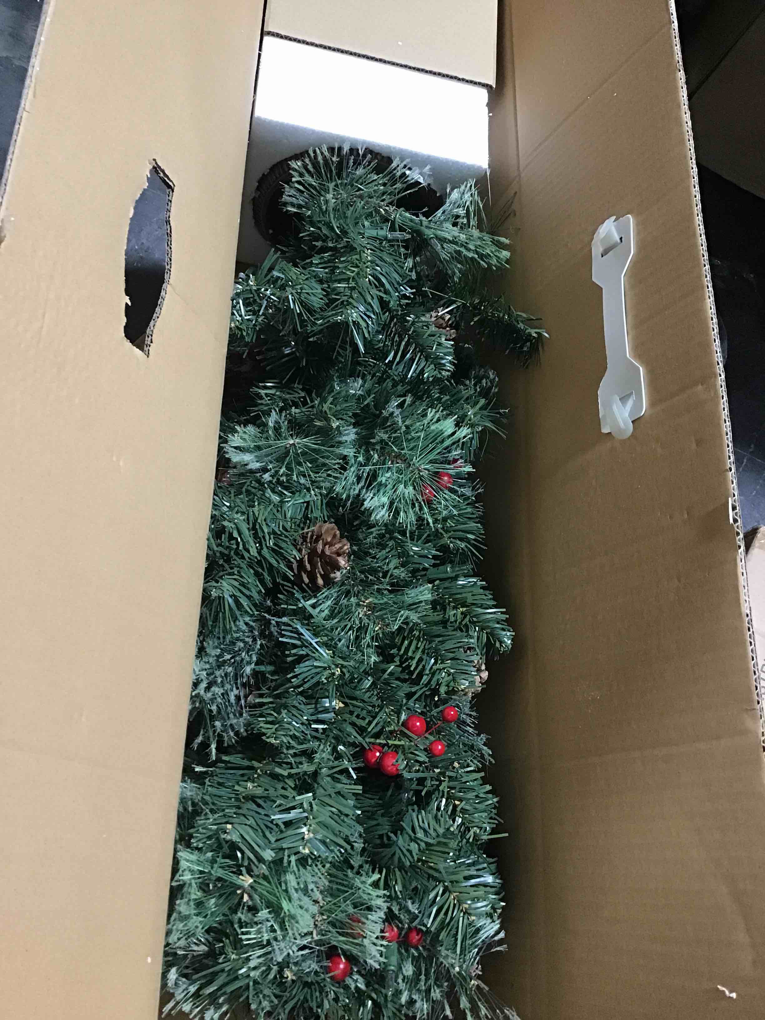 https://s3.amazonaws.com/lotting-images-prod/bidfta/BLU5602064_1701964676869.jpeg