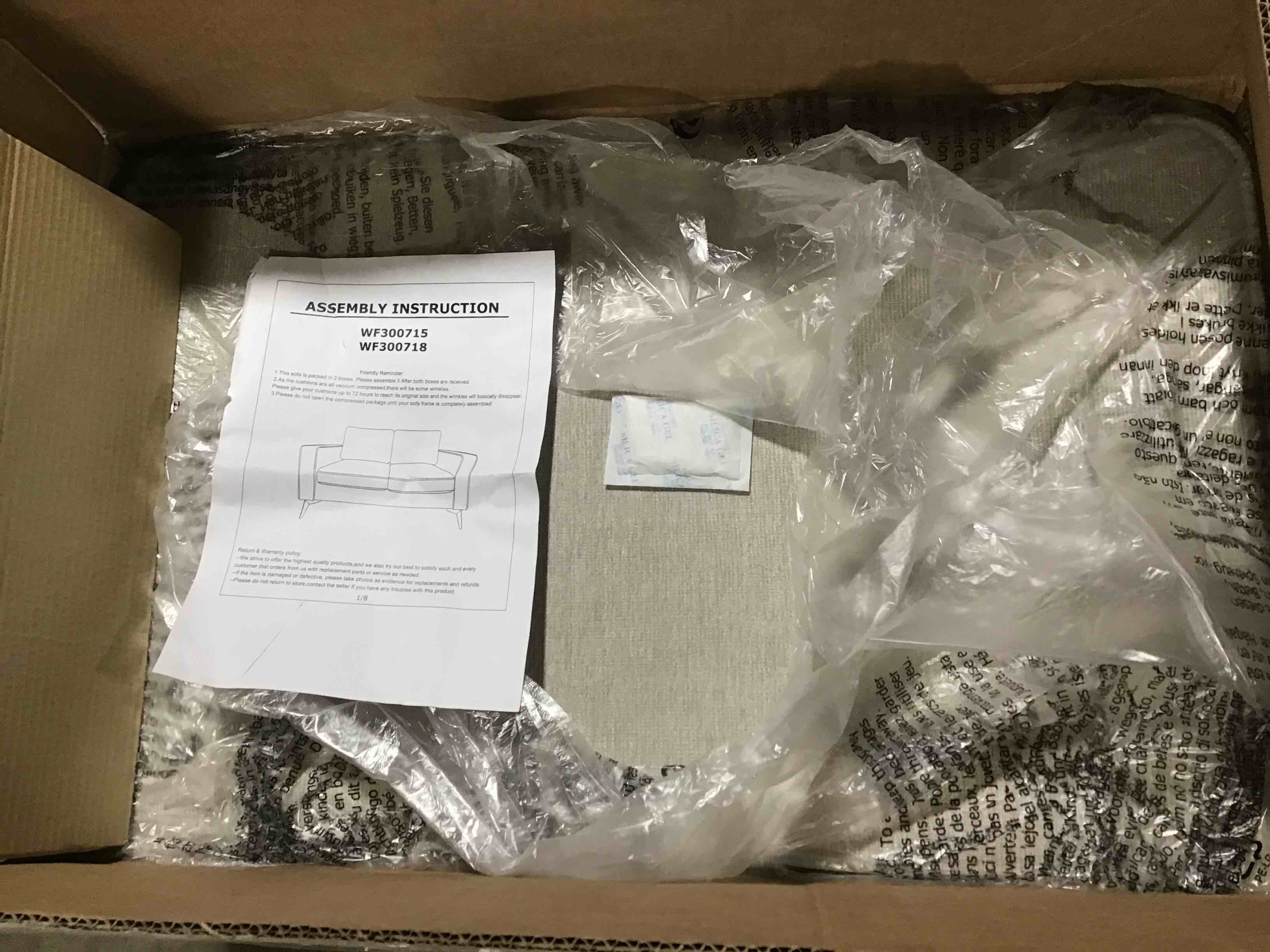 https://s3.amazonaws.com/lotting-images-prod/bidfta/BLU5602282_1702471940722.jpeg