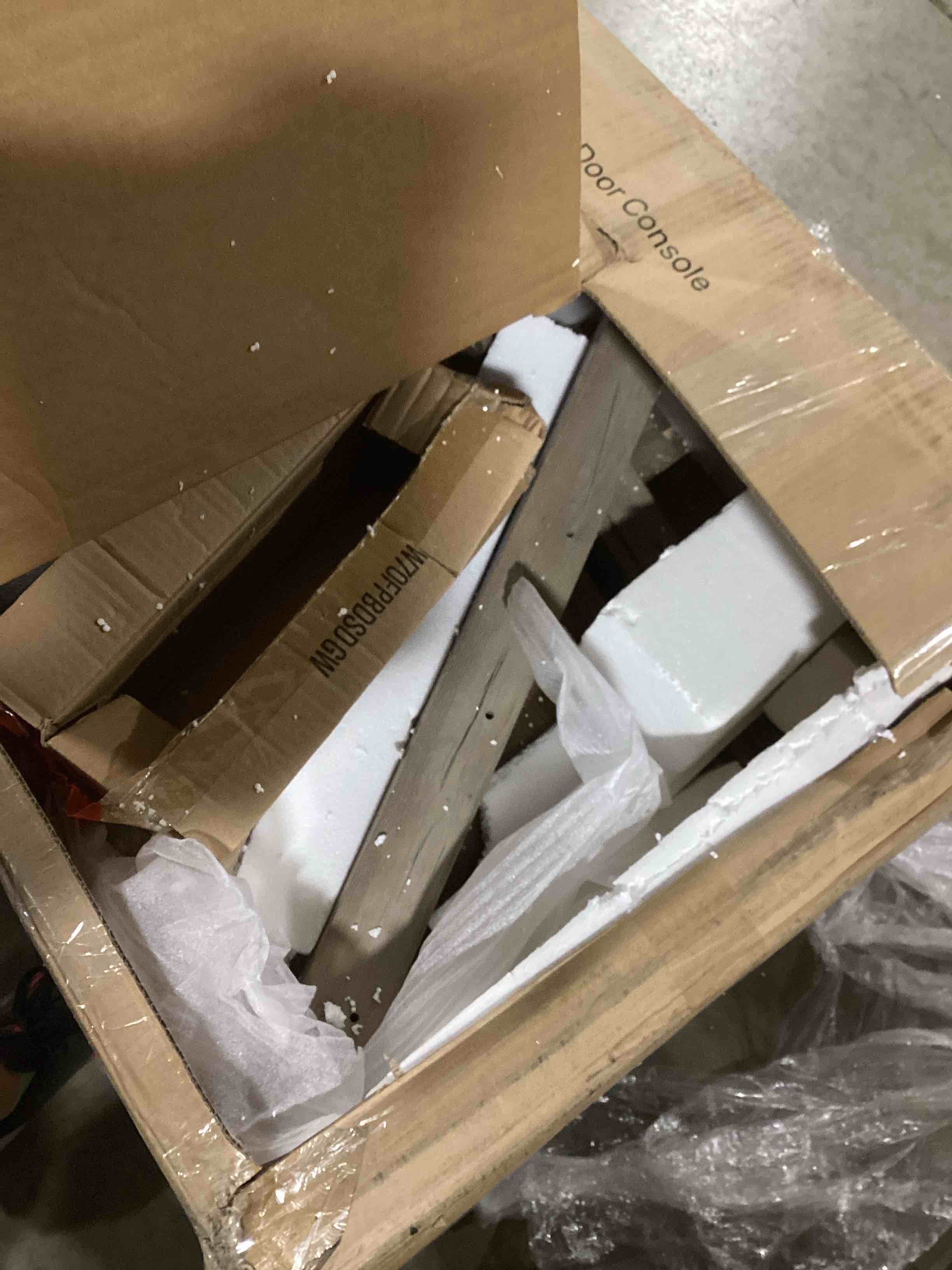 https://s3.amazonaws.com/lotting-images-prod/bidfta/BLU5603097_1700054026759.jpeg