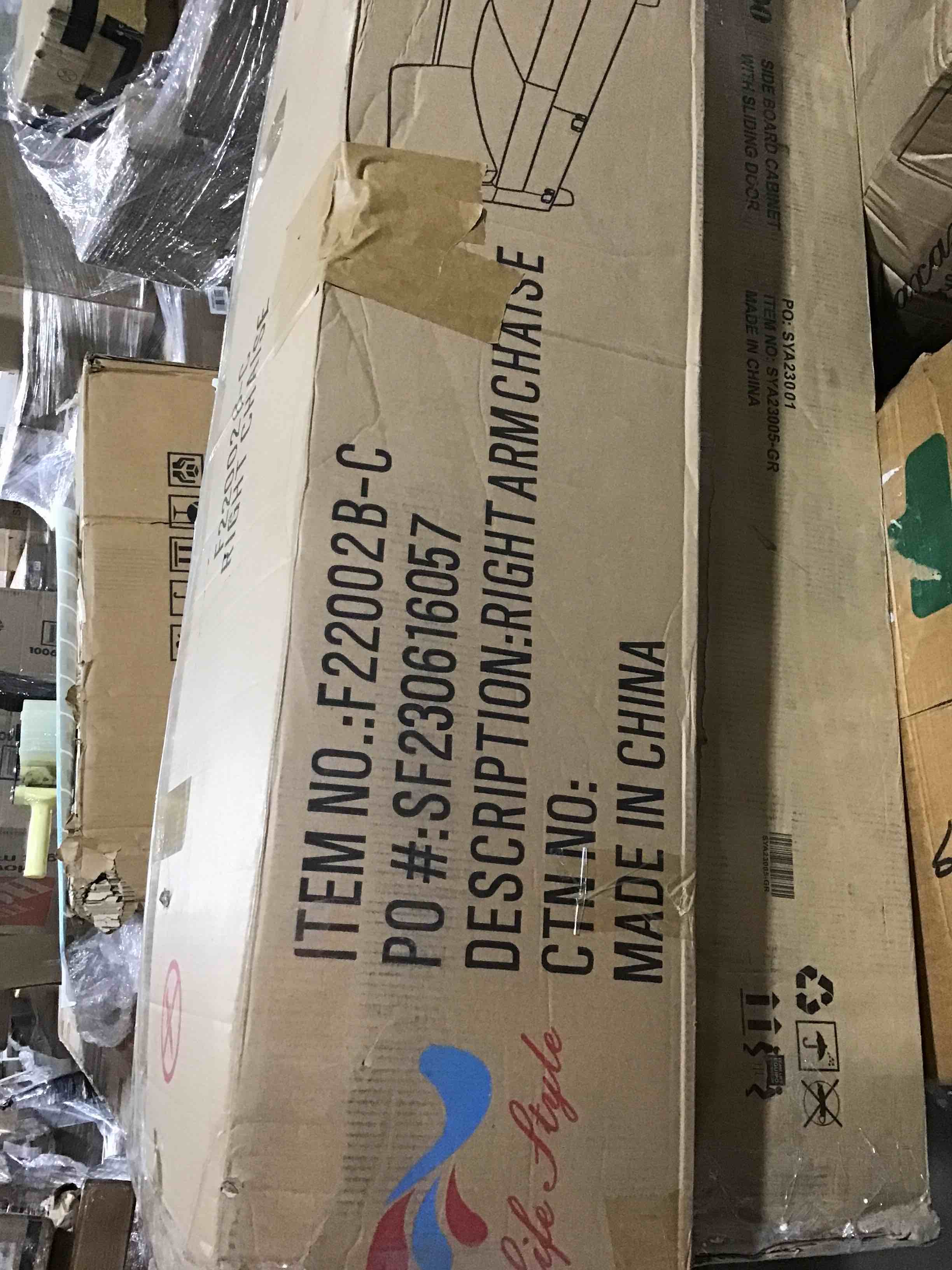 https://s3.amazonaws.com/lotting-images-prod/bidfta/BLU5603251_1700246307722.jpeg