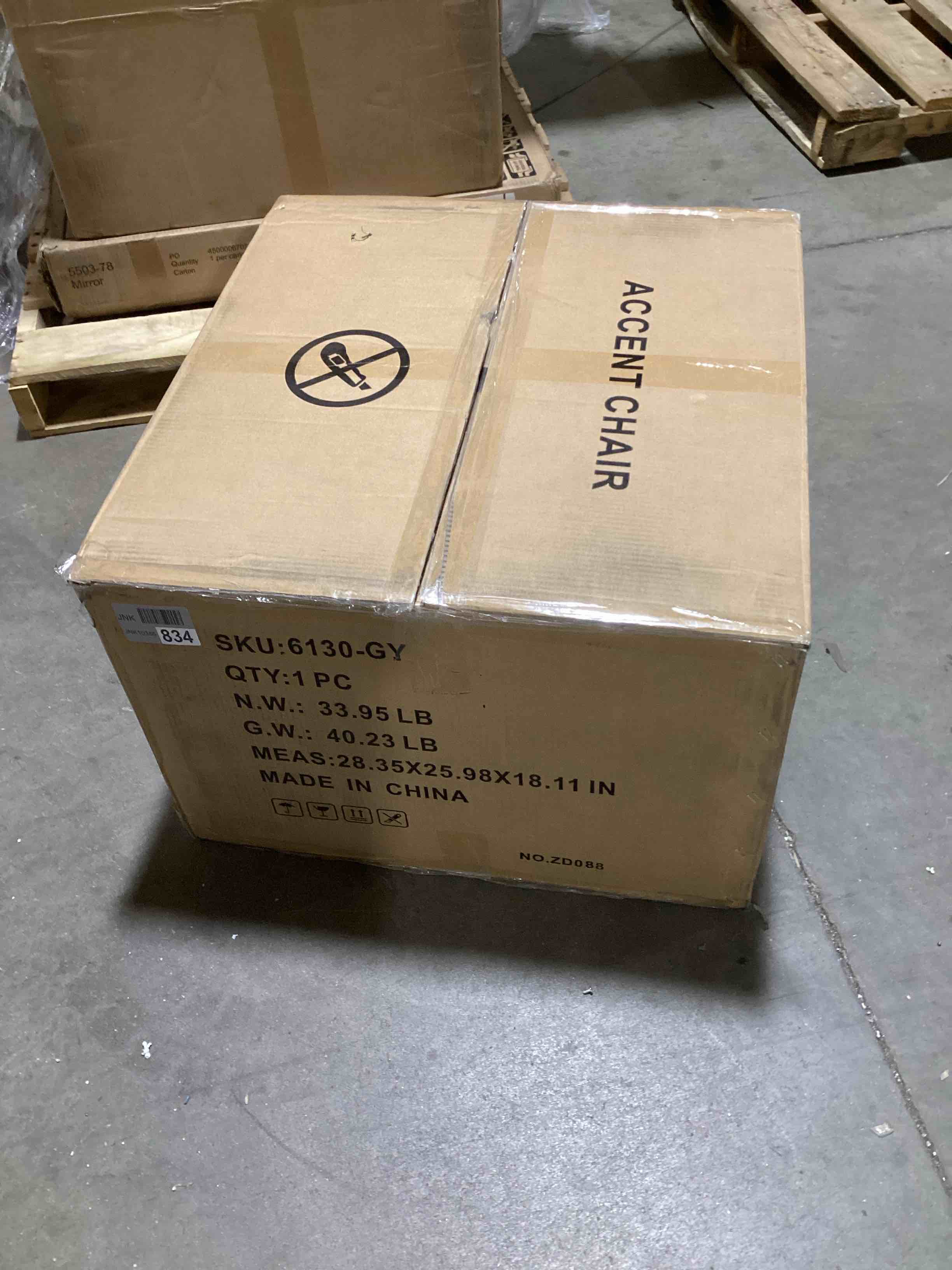 https://s3.amazonaws.com/lotting-images-prod/bidfta/BLU5603270_1700246359221.jpeg