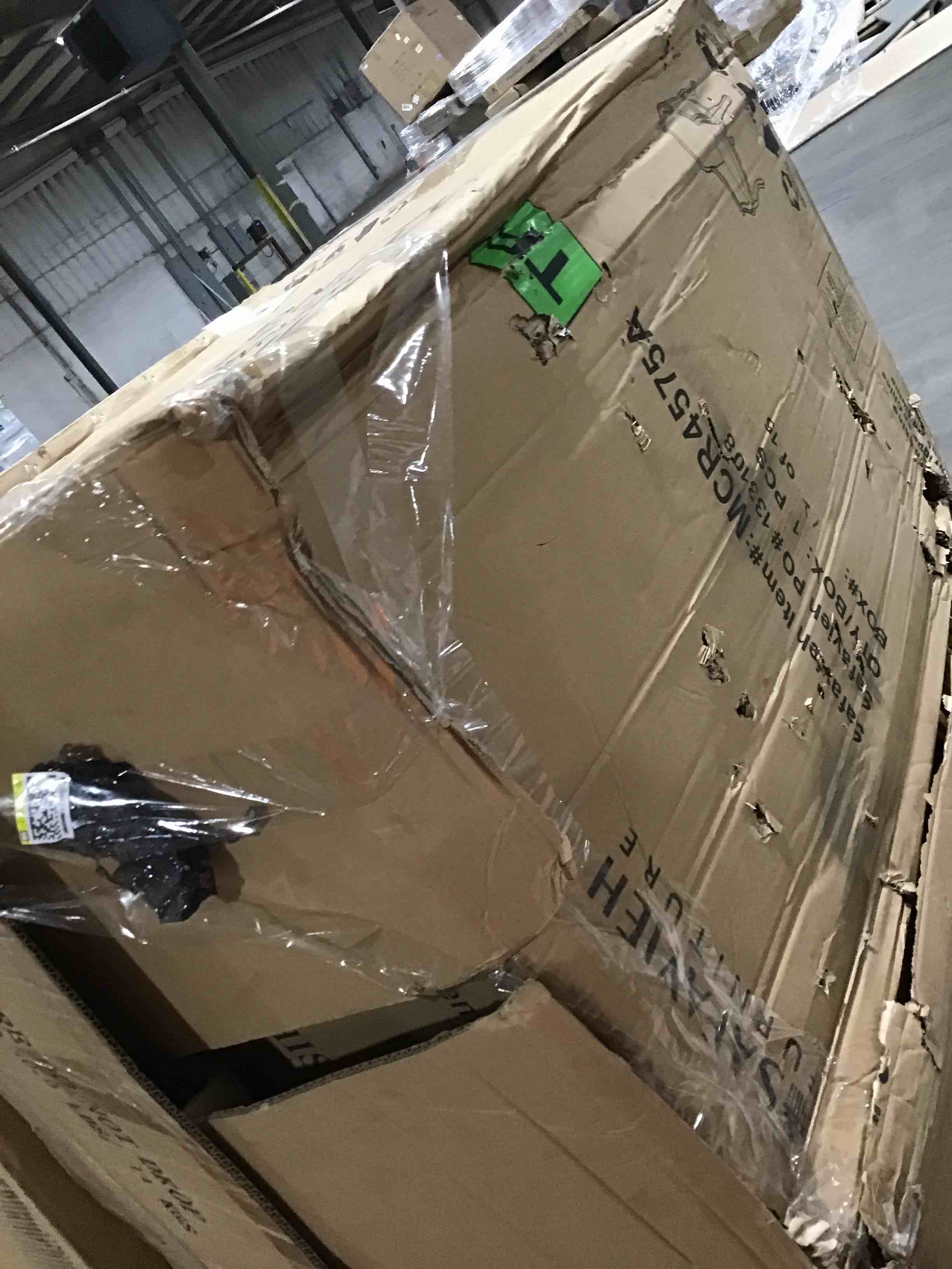 https://s3.amazonaws.com/lotting-images-prod/bidfta/BLU5603385_1700510514817.jpeg