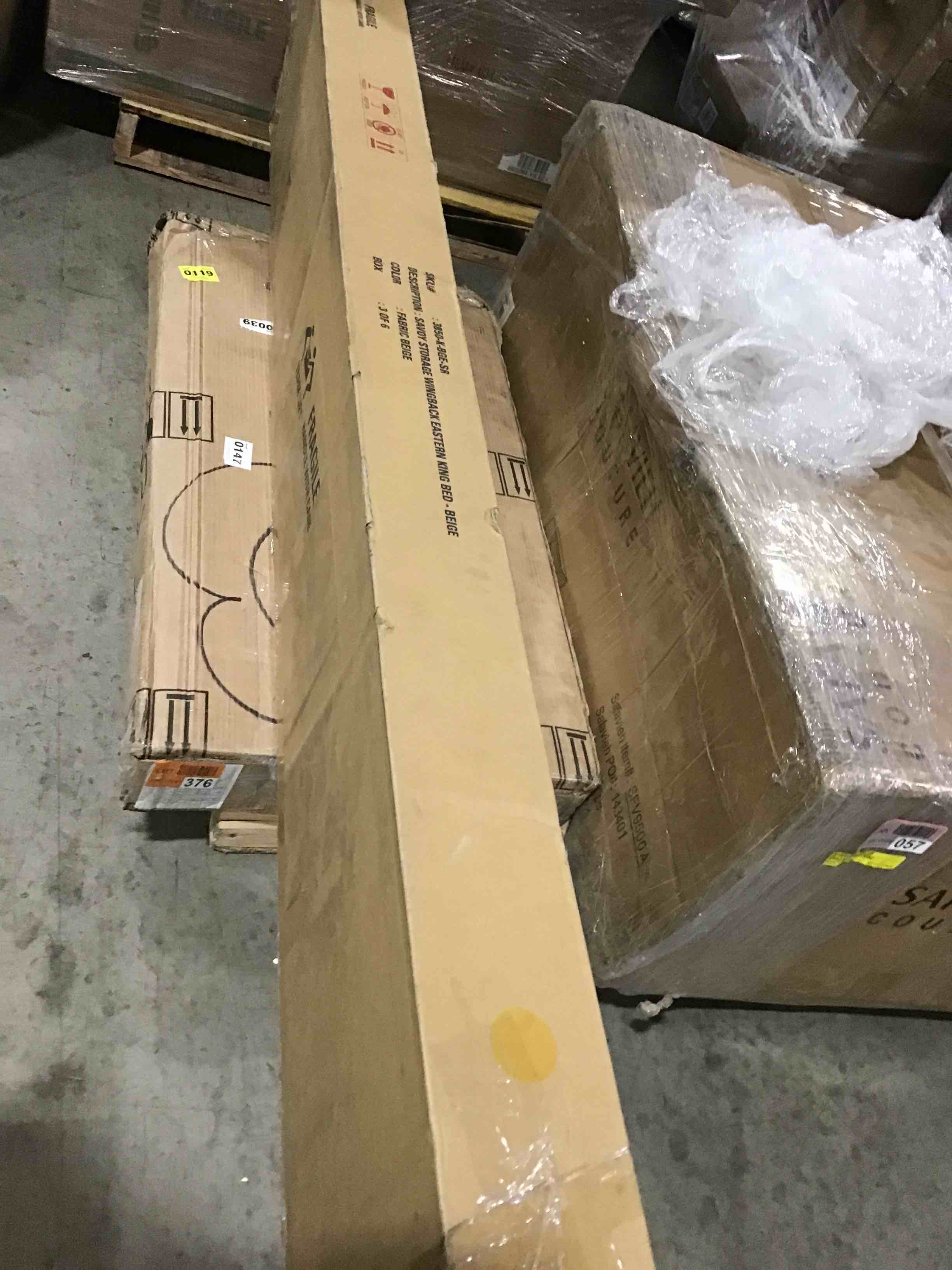 https://s3.amazonaws.com/lotting-images-prod/bidfta/BLU5603575_1700858391600.jpeg
