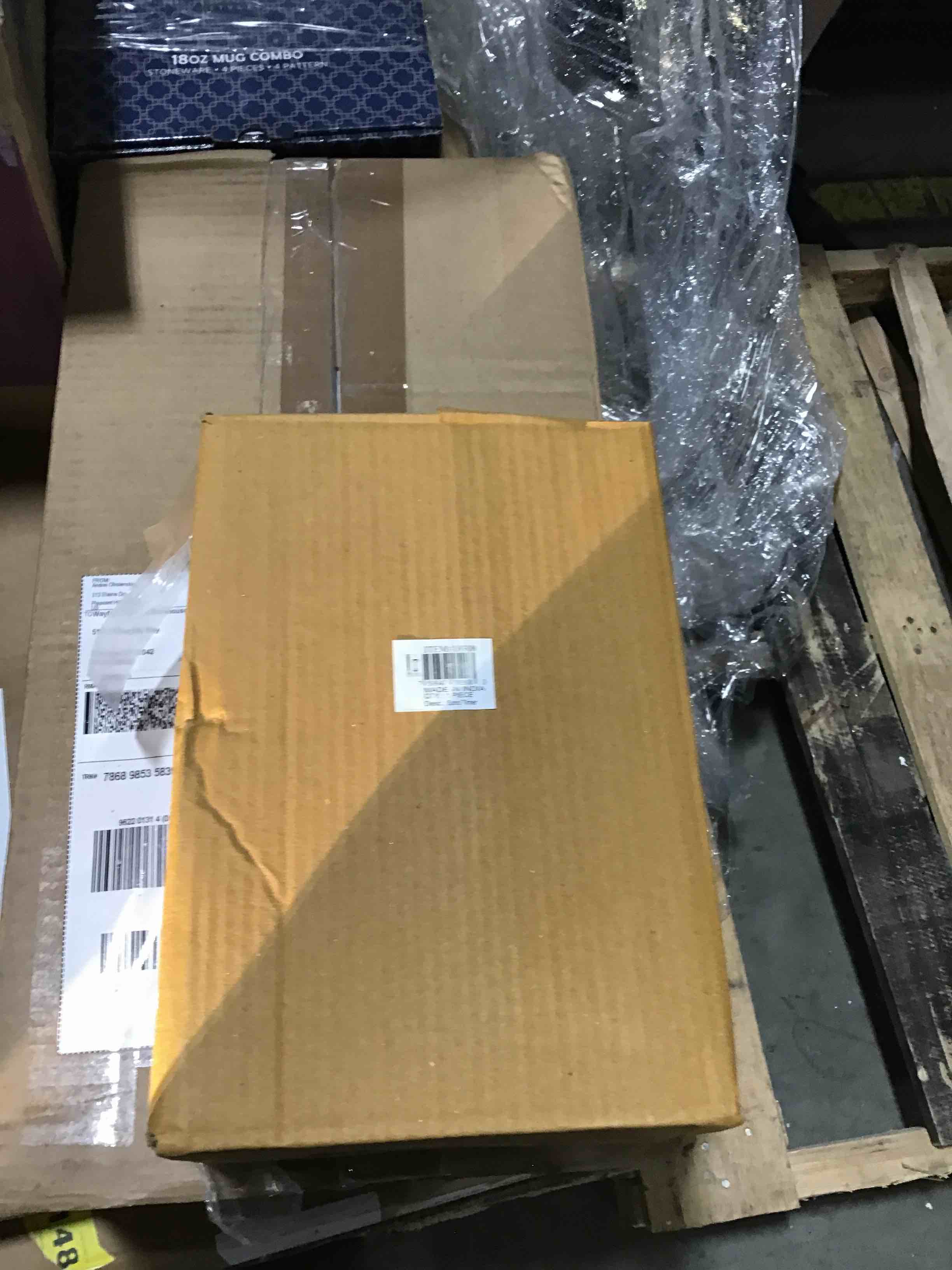 https://s3.amazonaws.com/lotting-images-prod/bidfta/BLU5604297_1701983440892.jpeg