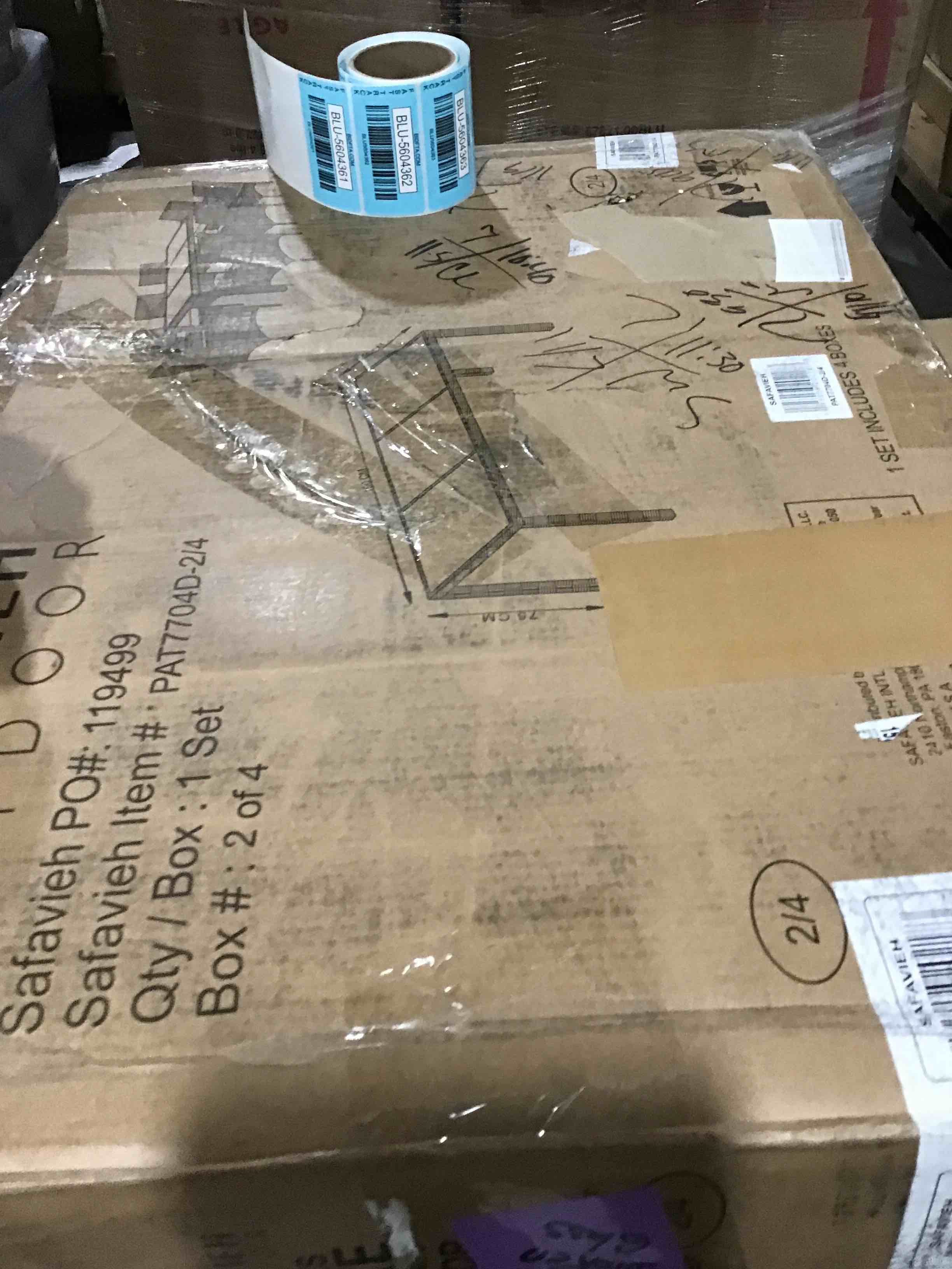 https://s3.amazonaws.com/lotting-images-prod/bidfta/BLU5604361_1702058267608.jpeg