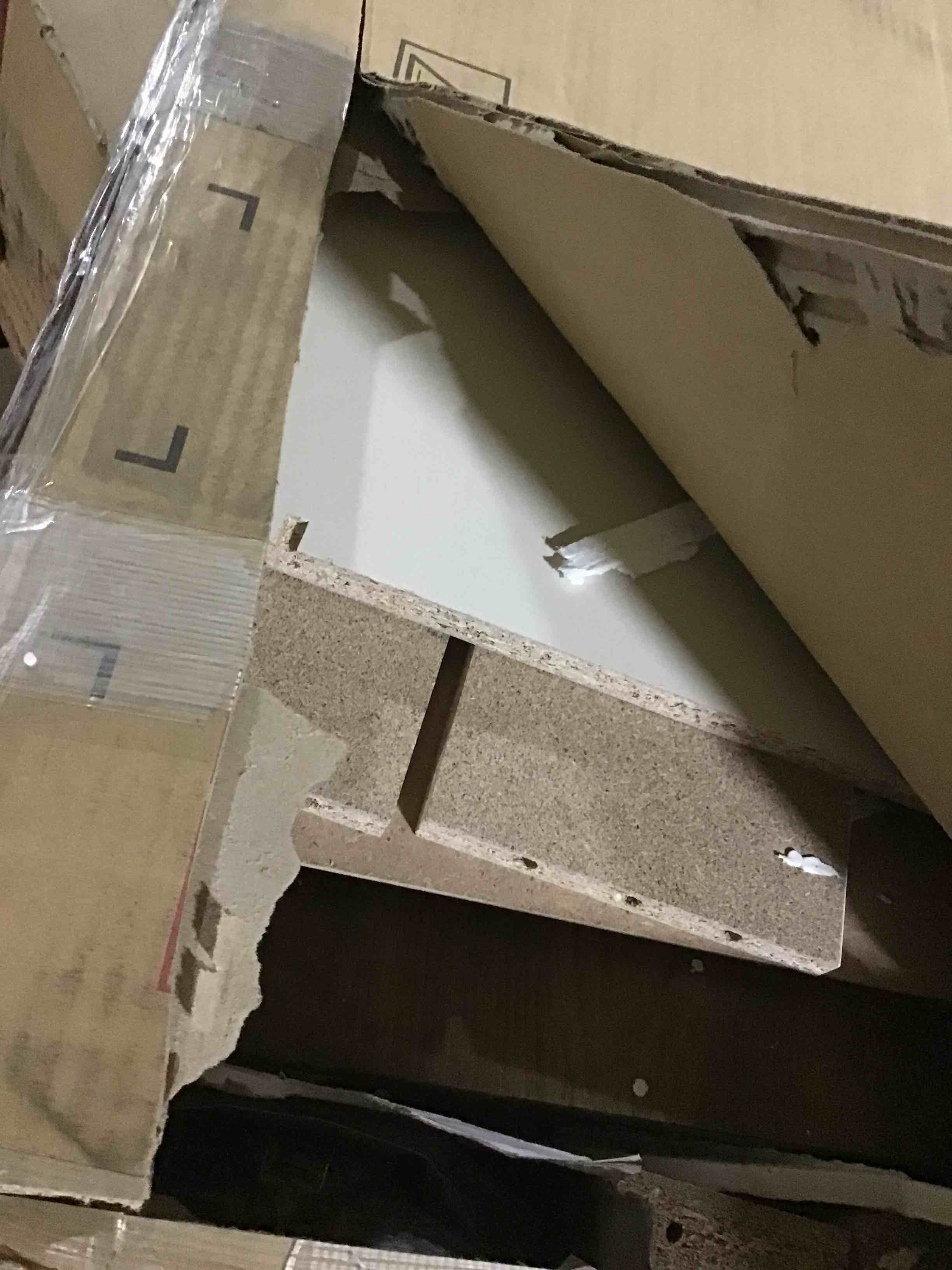https://s3.amazonaws.com/lotting-images-prod/bidfta/BLU5604452_1700515405306.jpeg