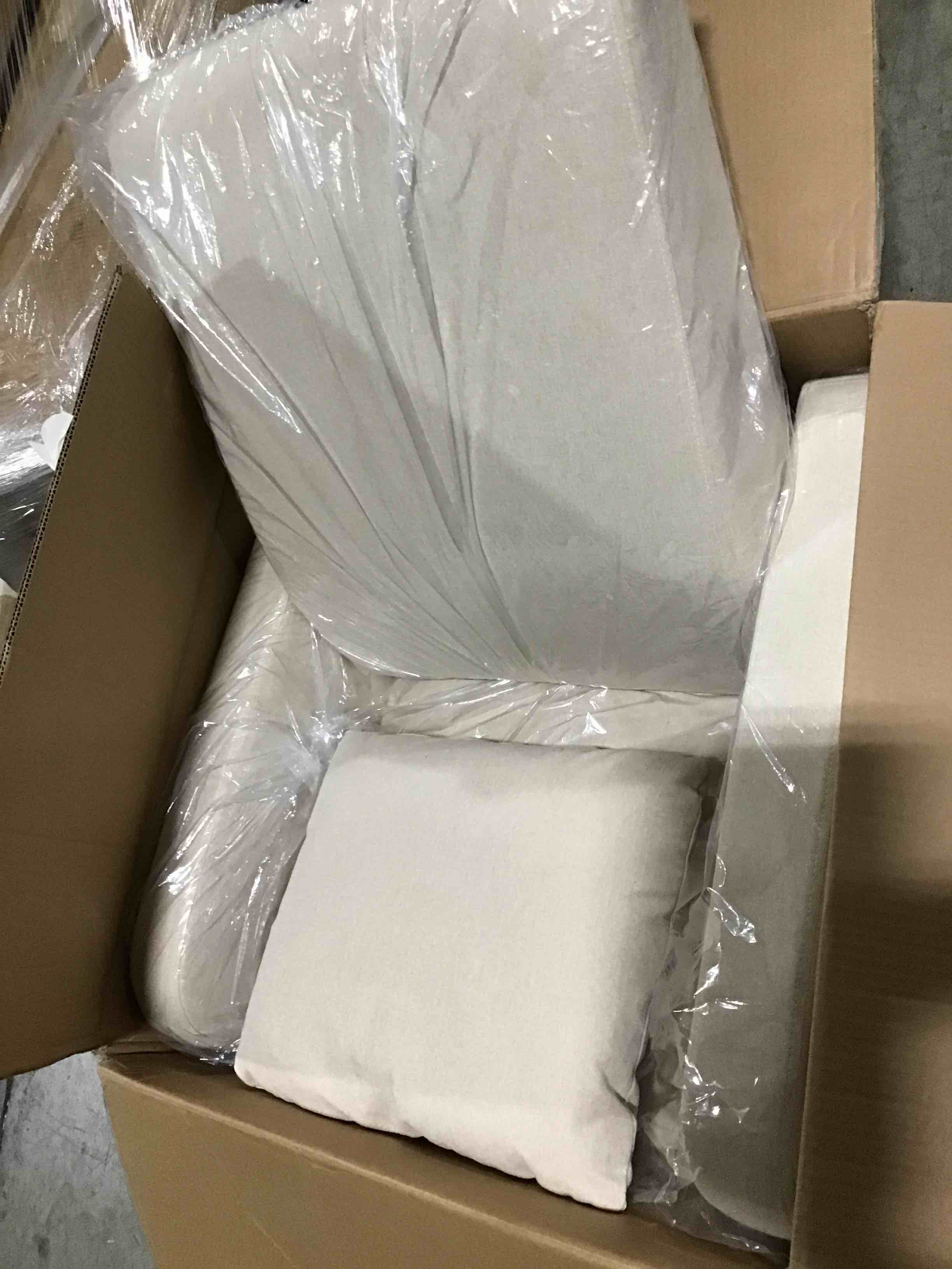 https://s3.amazonaws.com/lotting-images-prod/bidfta/BLU5604473_1700573457180.jpeg