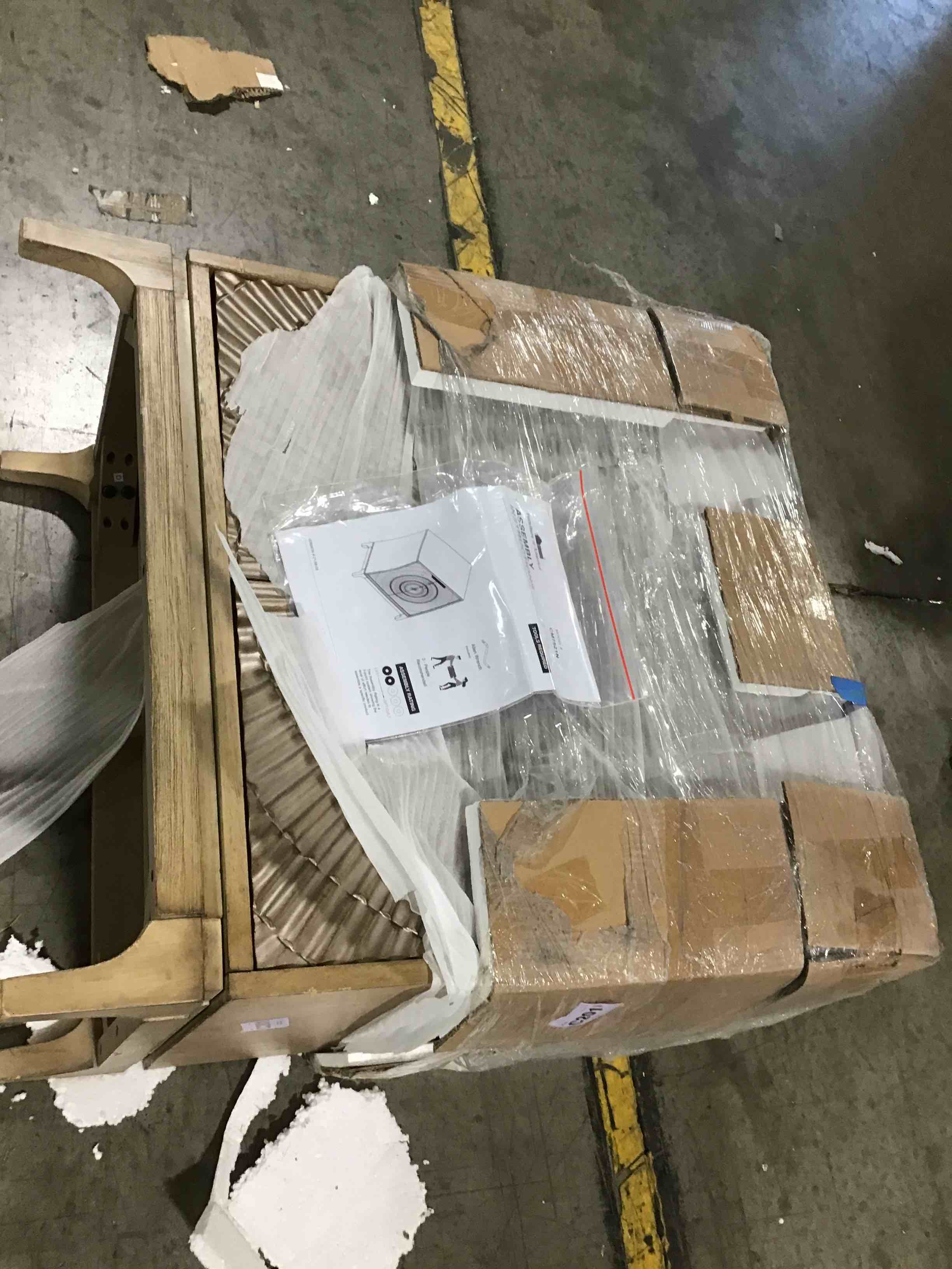 https://s3.amazonaws.com/lotting-images-prod/bidfta/BLU5605163_1701966447007.jpeg