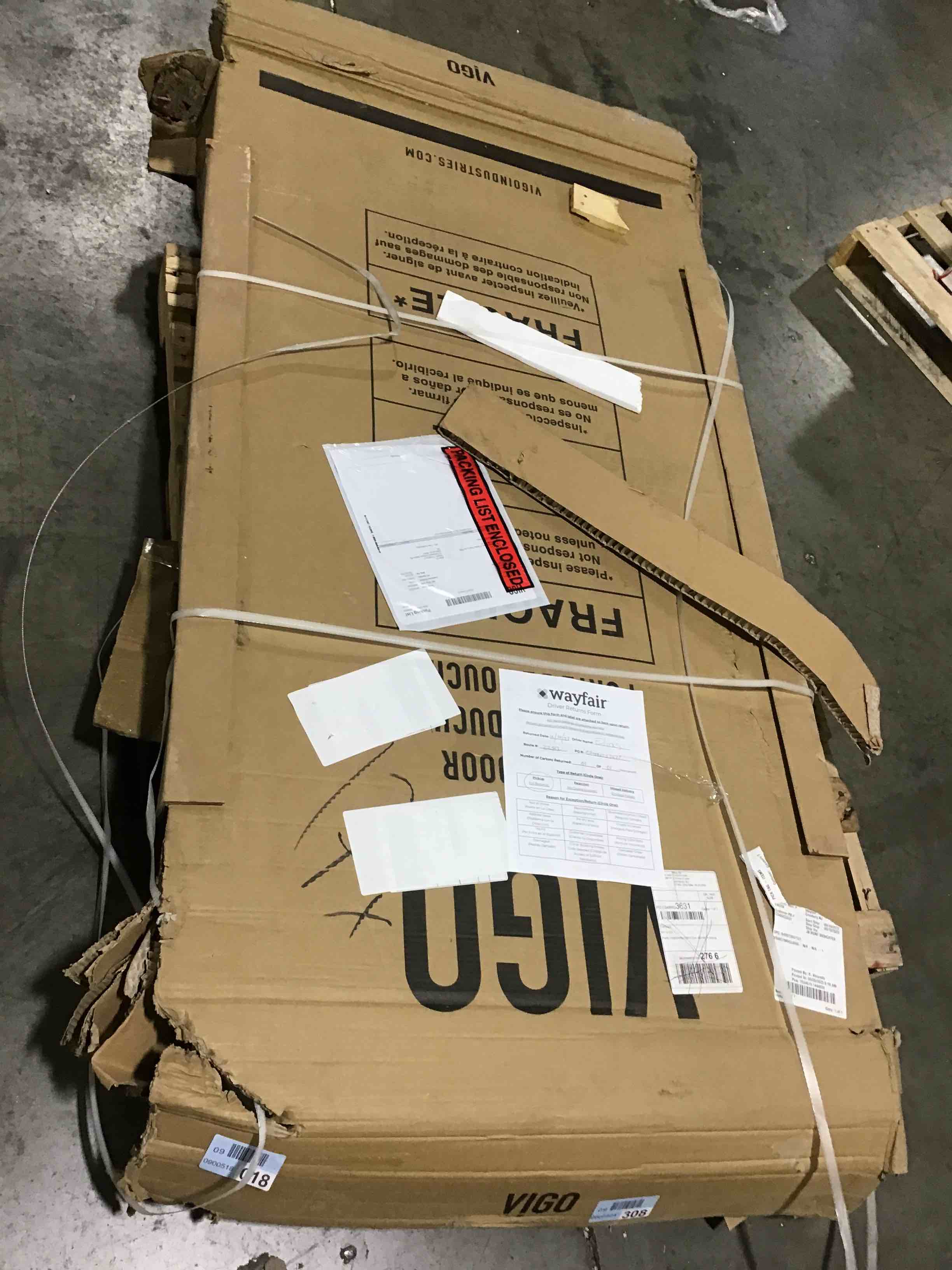 https://s3.amazonaws.com/lotting-images-prod/bidfta/BLU5606114_1700834898422.jpeg