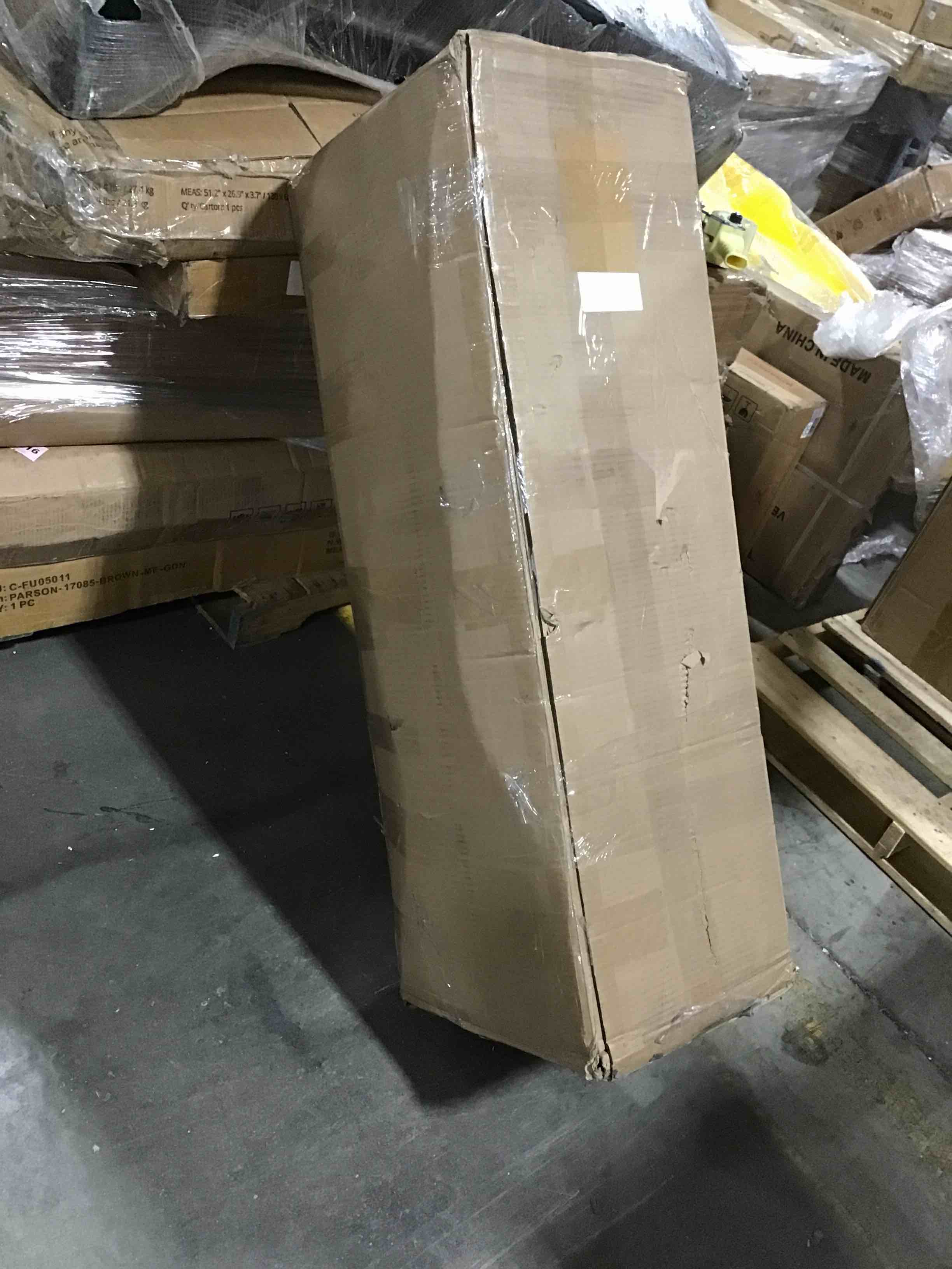https://s3.amazonaws.com/lotting-images-prod/bidfta/BLU5607049_1701809217093.jpeg