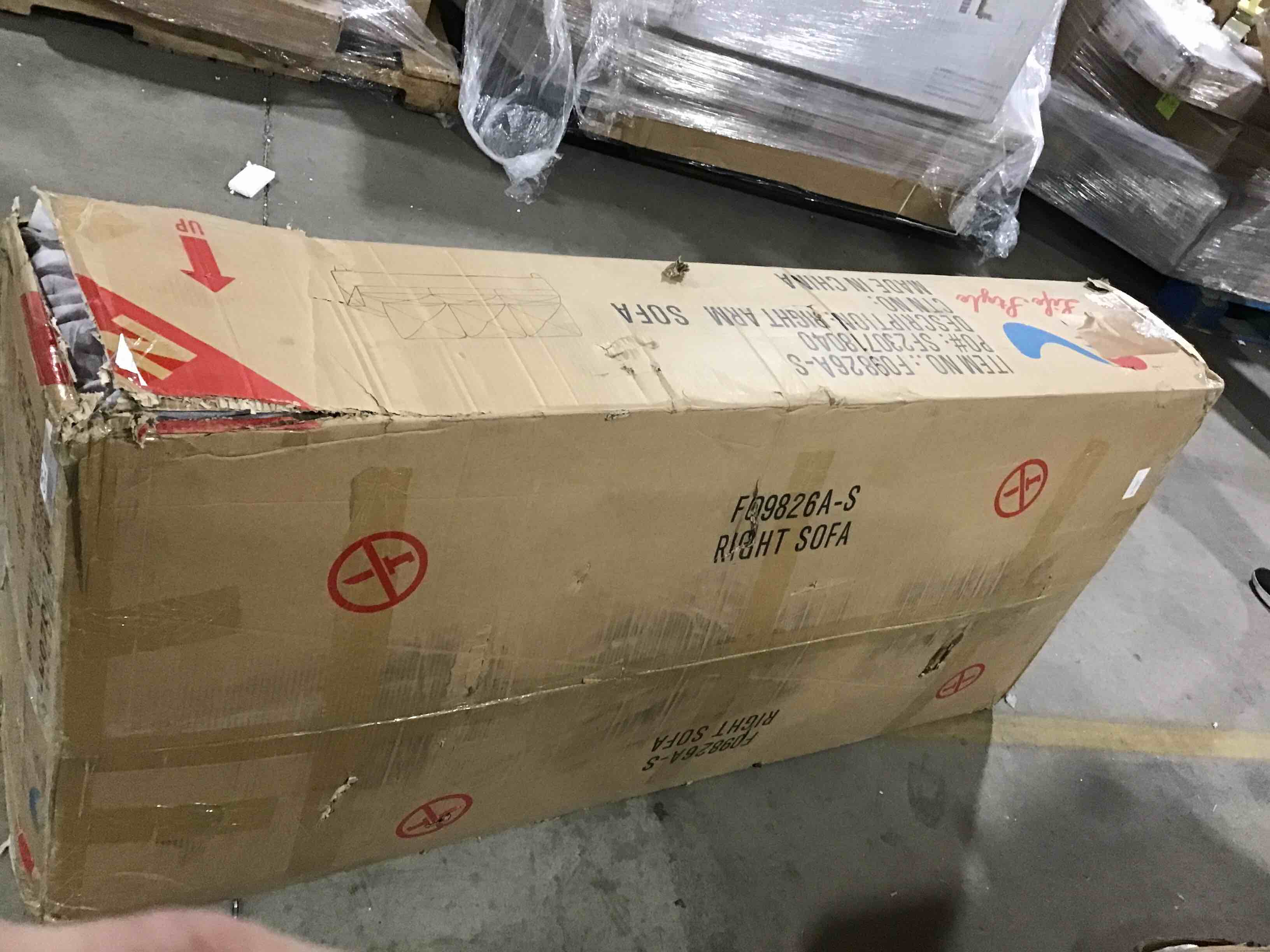 https://s3.amazonaws.com/lotting-images-prod/bidfta/BLU5607254_1701982611941.jpeg