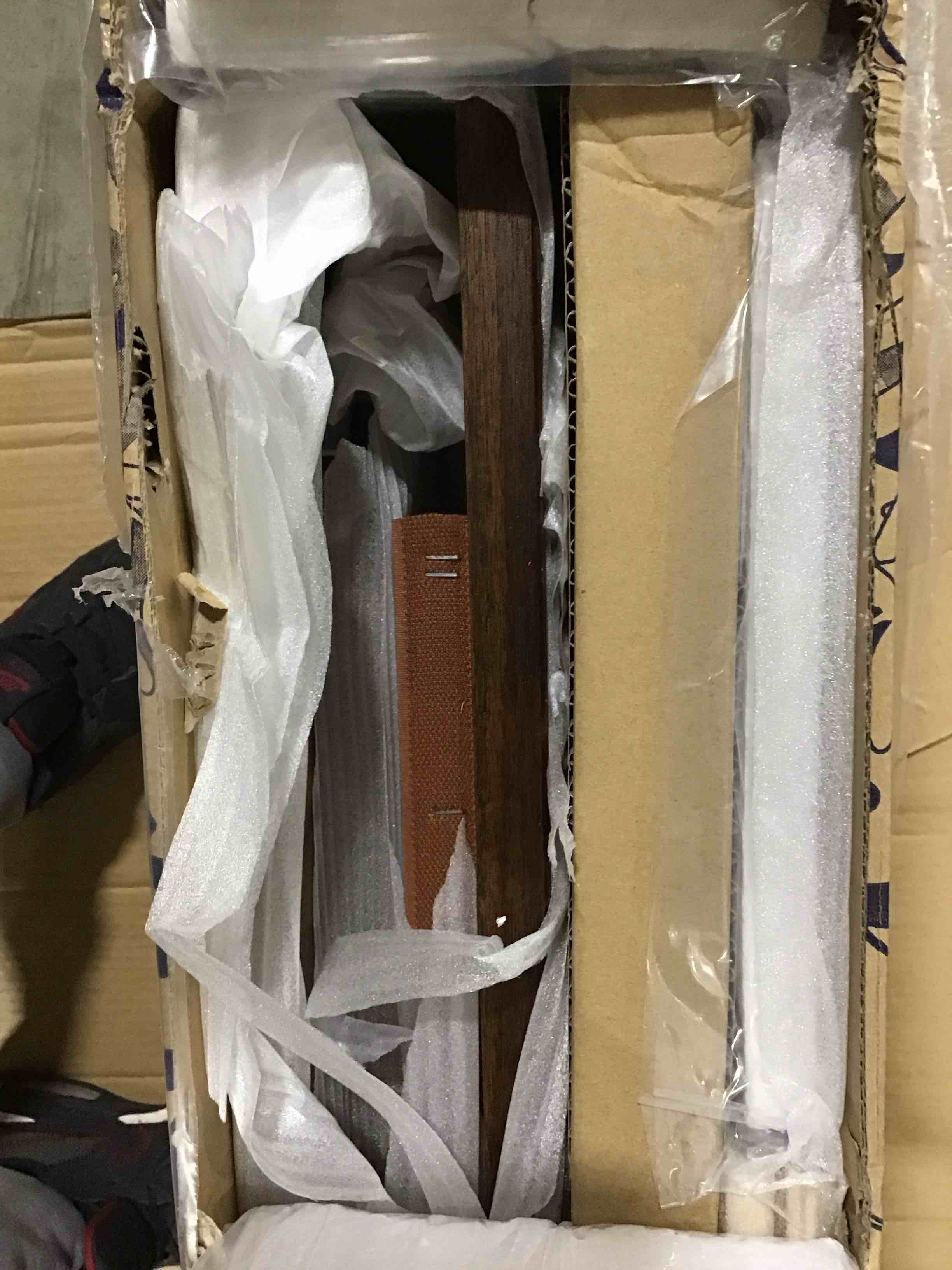 https://s3.amazonaws.com/lotting-images-prod/bidfta/BLU5607380_1702387020508.jpeg