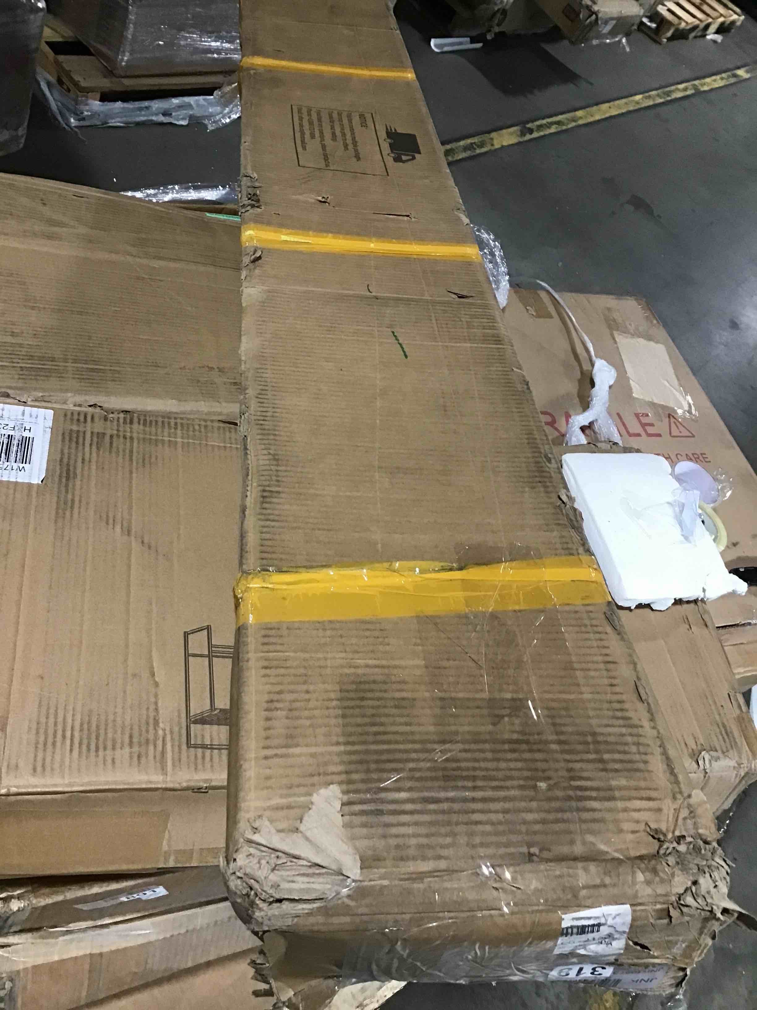 https://s3.amazonaws.com/lotting-images-prod/bidfta/BLU5607731_1700675943243.jpeg