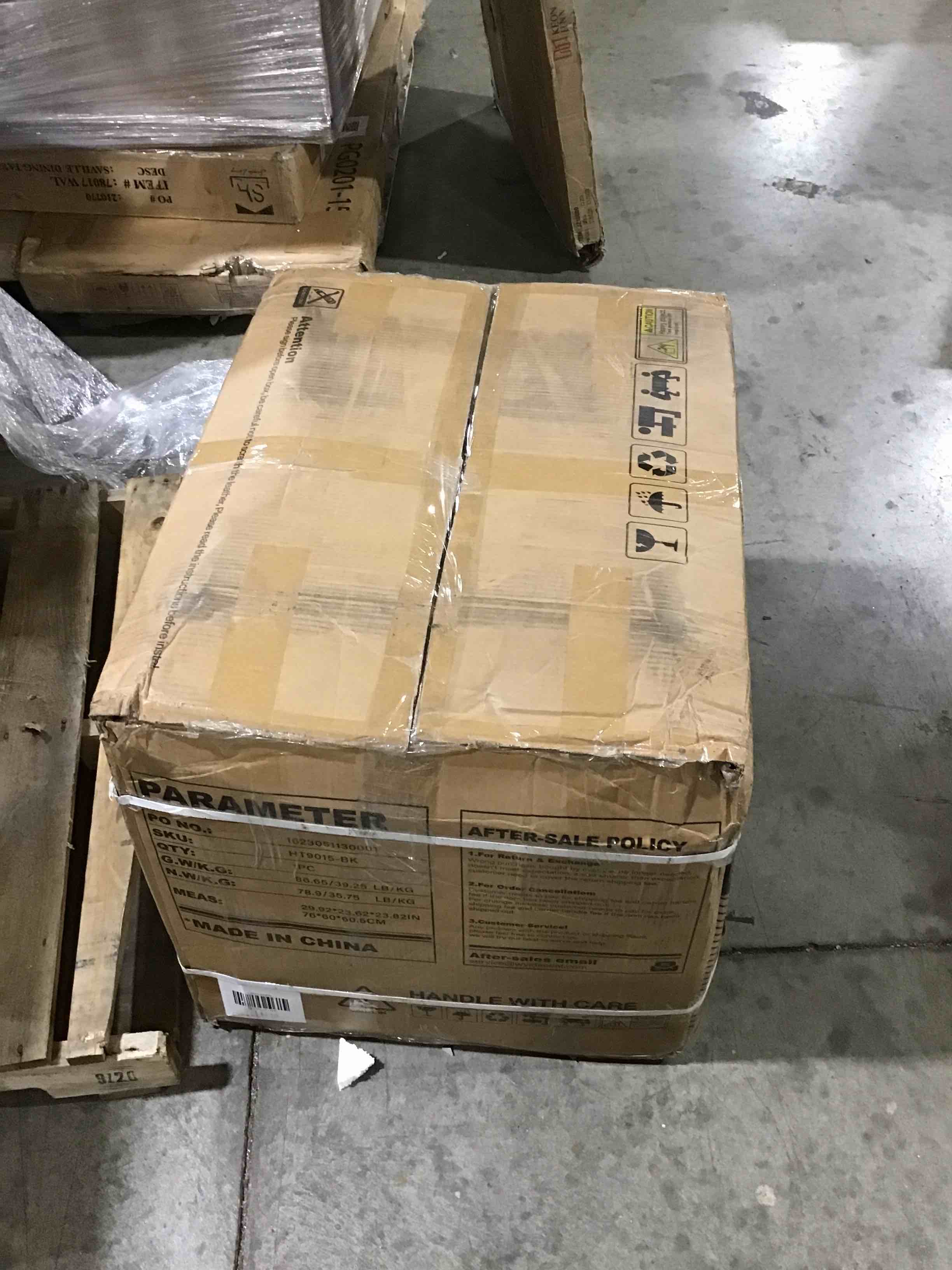 https://s3.amazonaws.com/lotting-images-prod/bidfta/BLU5607923_1701093004764.jpeg