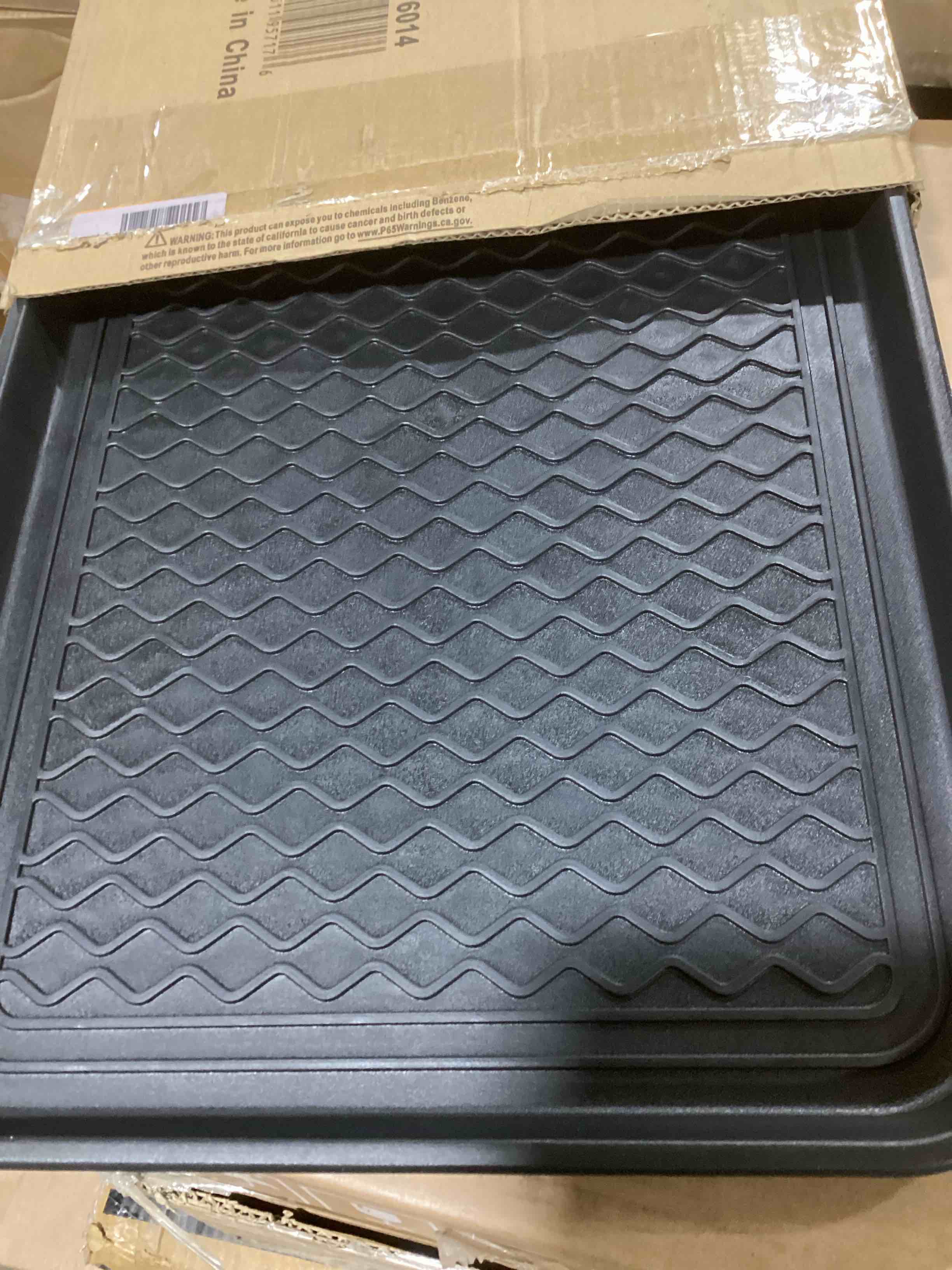 https://s3.amazonaws.com/lotting-images-prod/bidfta/BLU5609552_1701804286492.jpeg