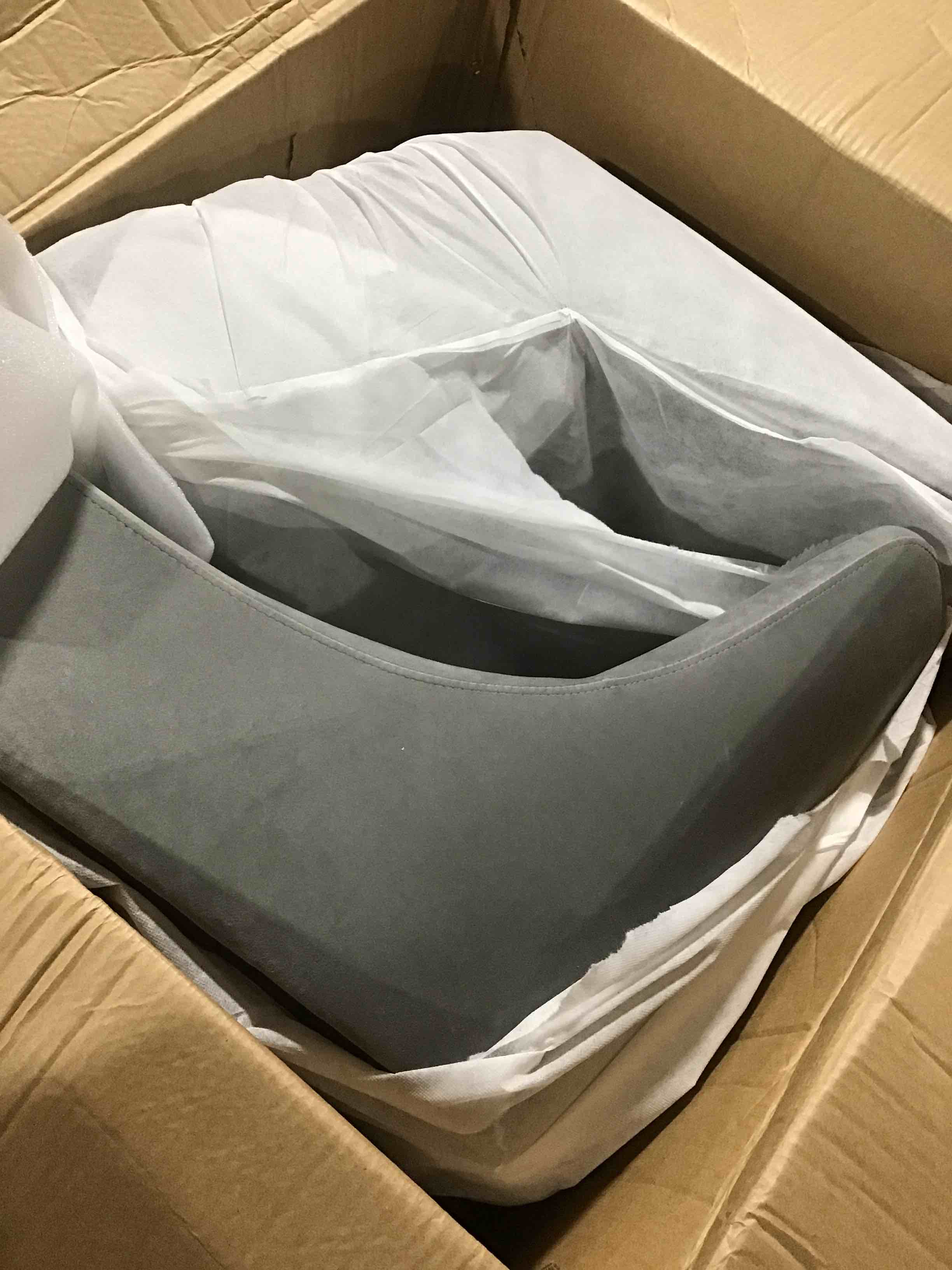 https://s3.amazonaws.com/lotting-images-prod/bidfta/BLU5610744_1701101343766.jpeg