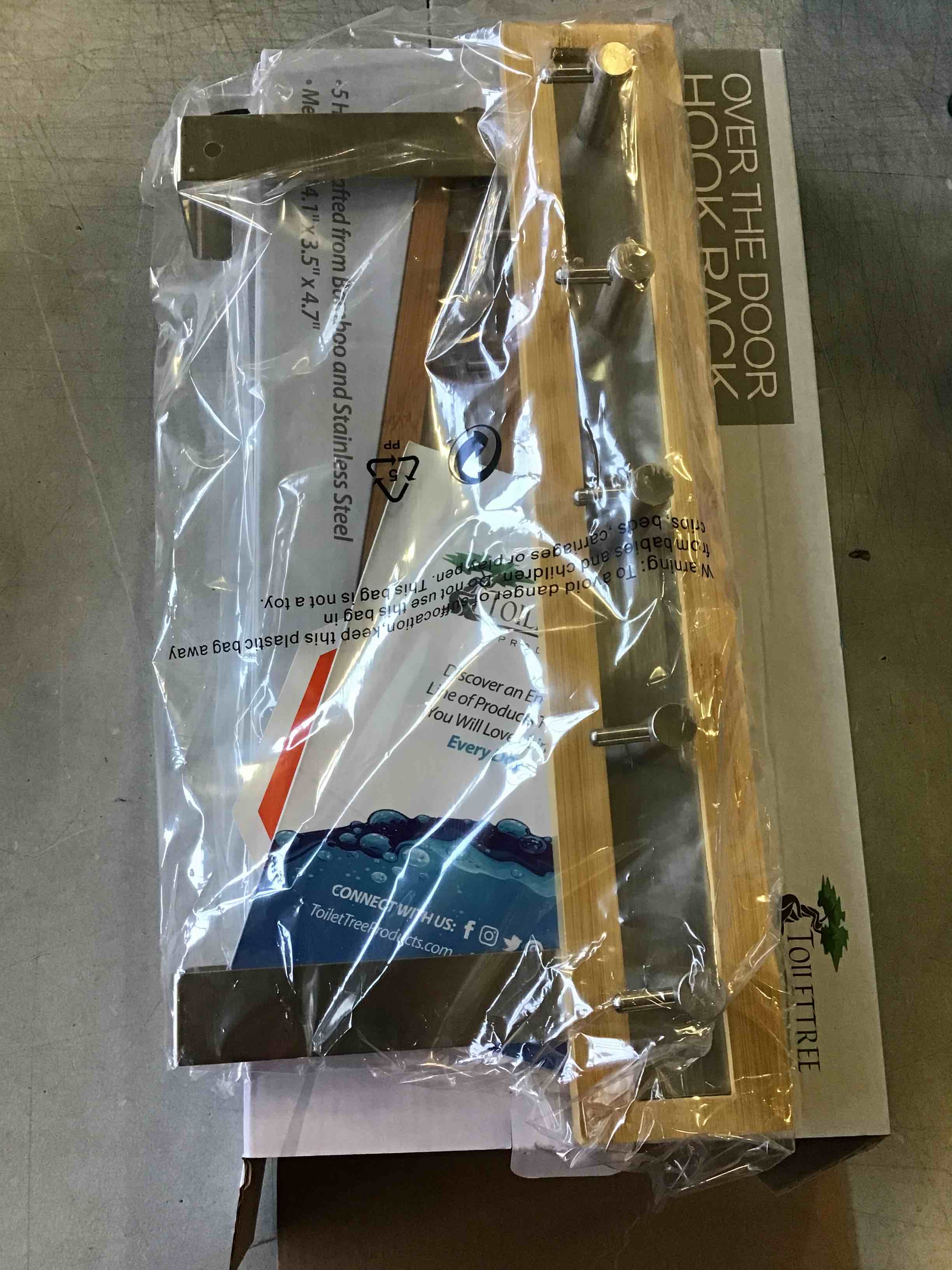 https://s3.amazonaws.com/lotting-images-prod/bidfta/BLU5613136_1696346440563.jpeg